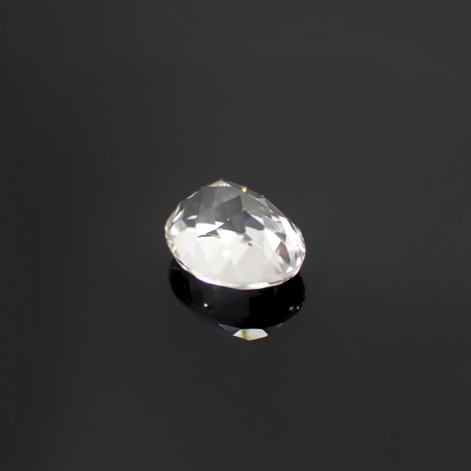 カラーレススポジュミン(宝石名ホワイト・スポジュミン) ブラジル産 2.96ct 識別済[210812625]9.7×7.7mm前後