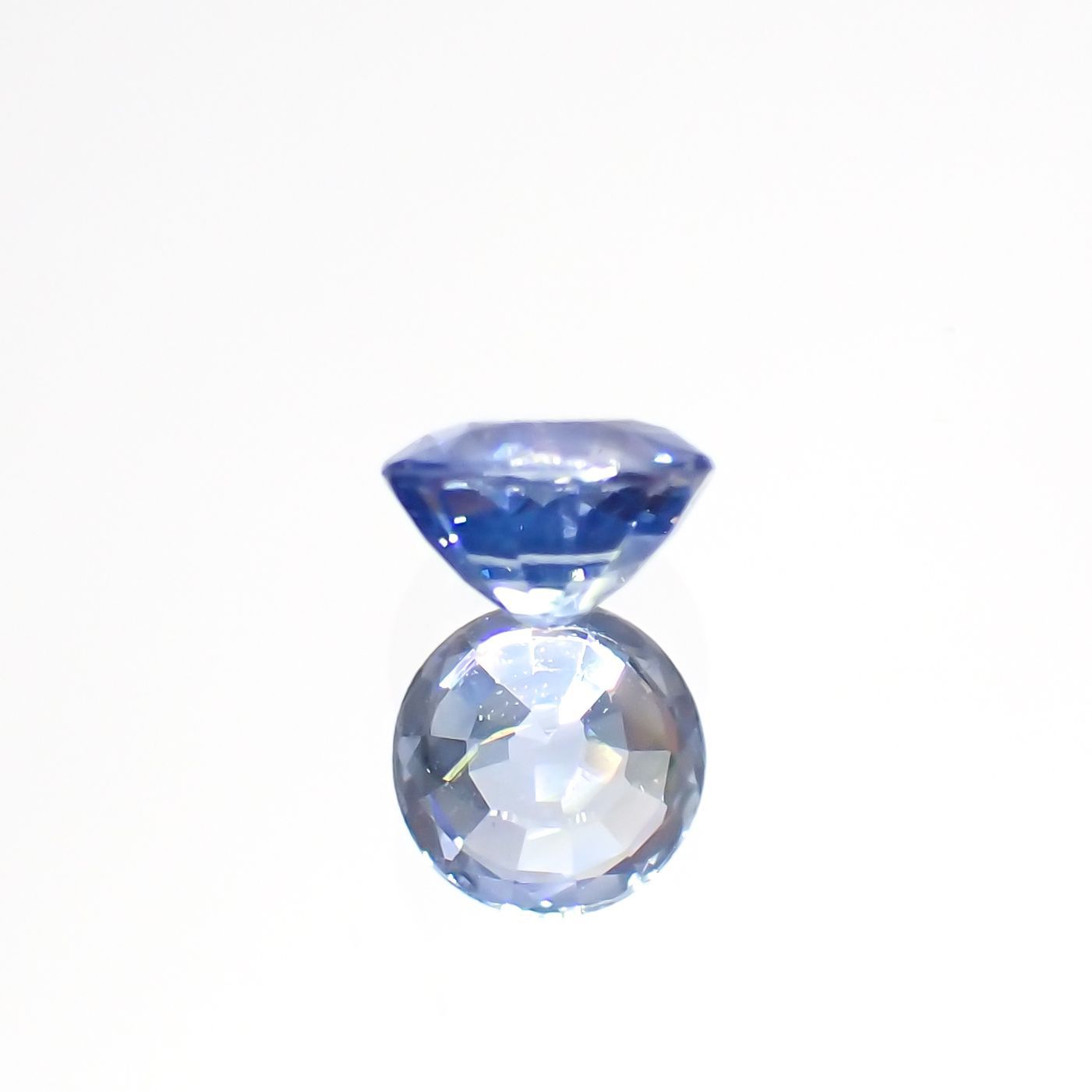 アイスブルーサファイア(宝石名サファイア)スリランカ/マダガスカル産 0.45ct 識別済[220515957]4.5x4.5mm前後