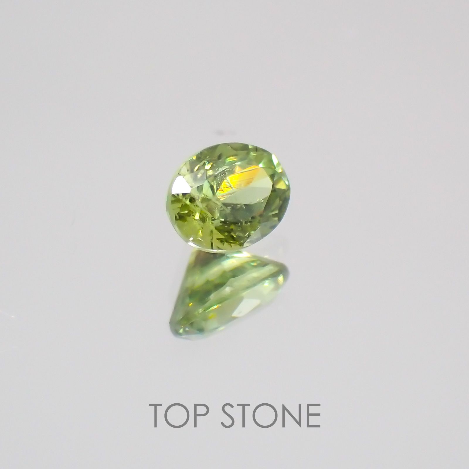 デマントイドガーネット ナミビア産 ルース 0.23ct[21029895]4×3mm前後