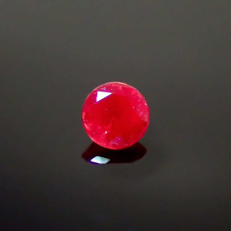 長波365(ライト)の照射で変色