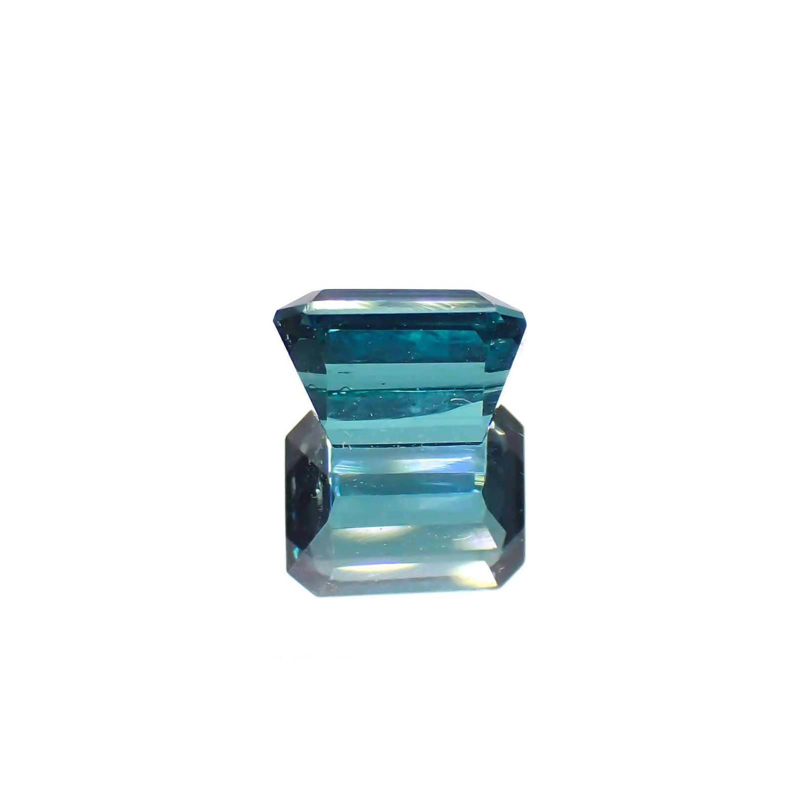 ブルートルマリン(宝石名トルマリン)アフガニスタン産 識別済 0.59ct / 5.3x4.1mm前後 [221219470]