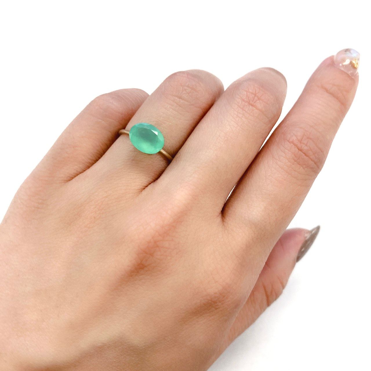 グリーンオパール 南アフリカ産 ルース 1.49ct[210510758]9×7.2mm前後