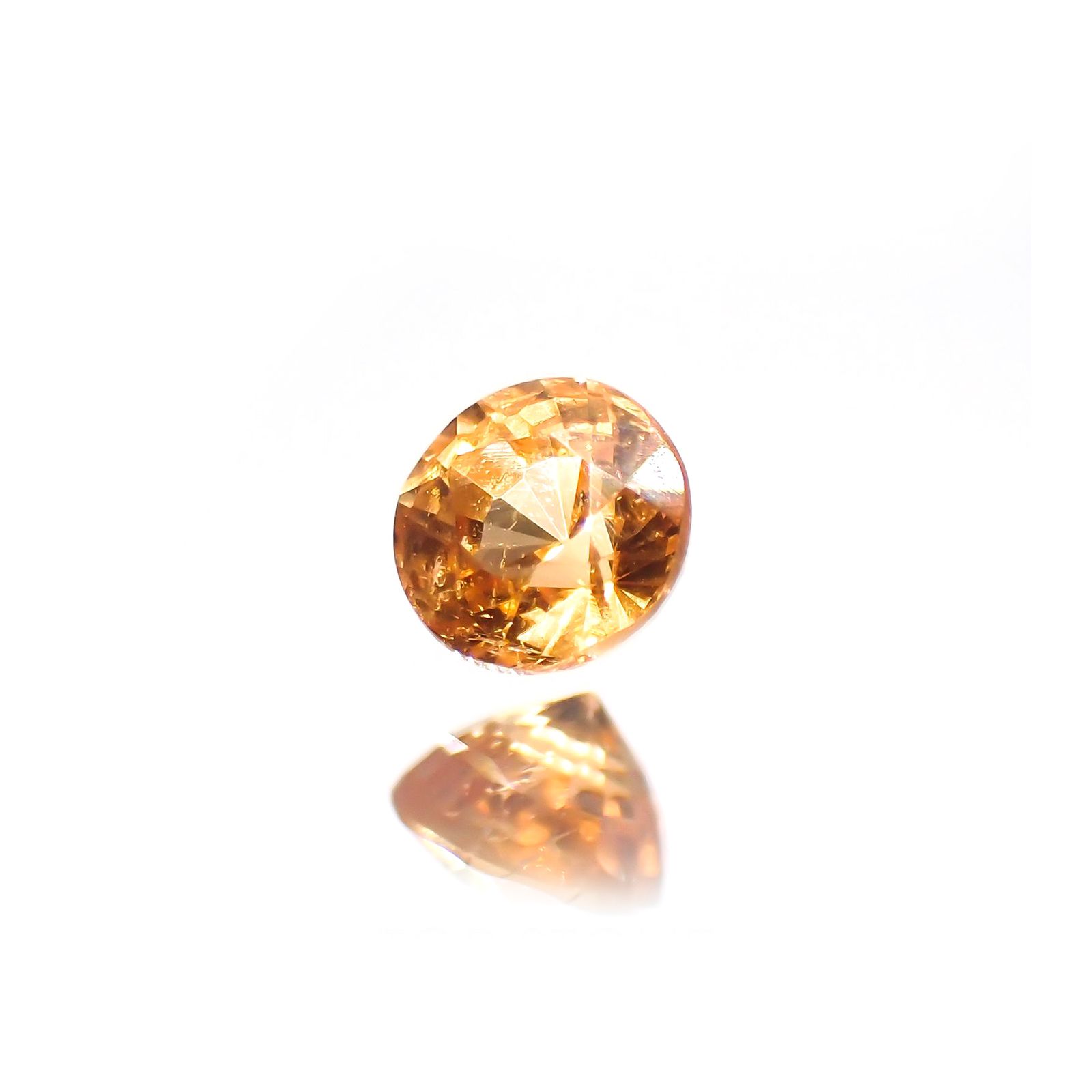 スペサルティンガーネット ケニア産 0.24ct[220114176]3.2x3.2mm前後
