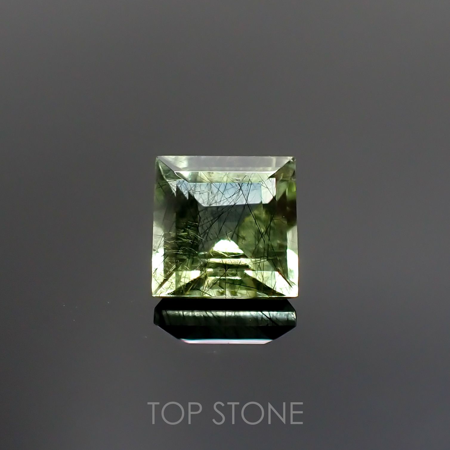ルドウィジャイトインペリドット(宝石名ルドウィジャイトインペリドット) パキスタン産 1.29ct 識別済[211013503]6×5.9mm前後
