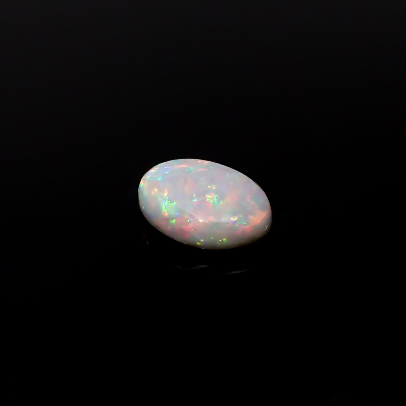 ブラックオパール オーストラリア産 0.87ct[240125281]8.5x6.4mm前後