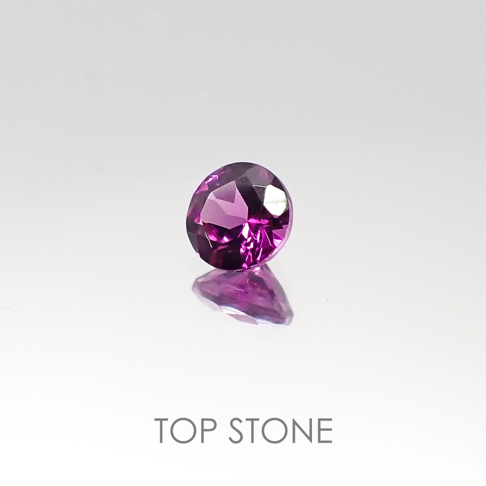 マラヤガーネット タンザニア産 ルース 0.35ct[20085124]4×4mm前後