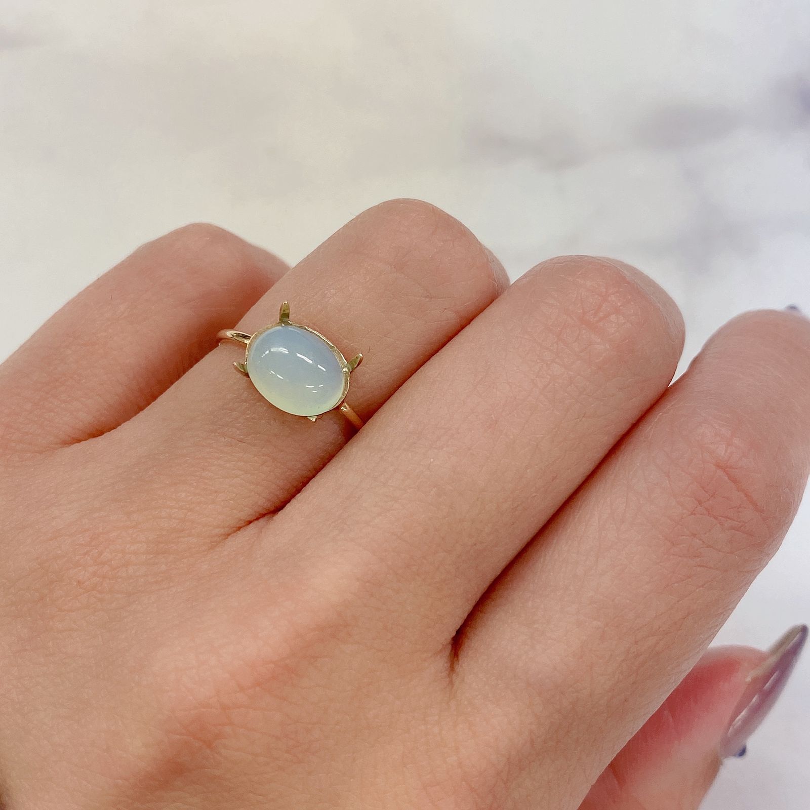 ブルーオパール(宝石名コモンオパール) ペルー産 1.65ct 識別済[21039190]9×7mm前後