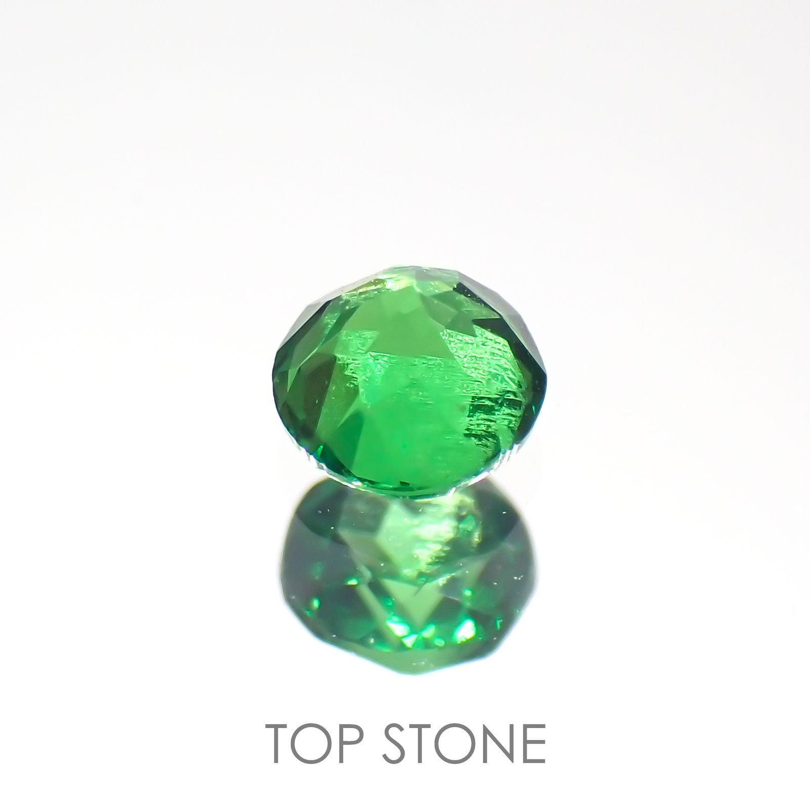 ツァボライト(宝石名グリーン グロッシュラー・ガーネット)  タンザニア産 0.163ct ソ付(彩珠)[210410511]3.2×3.2mm前後