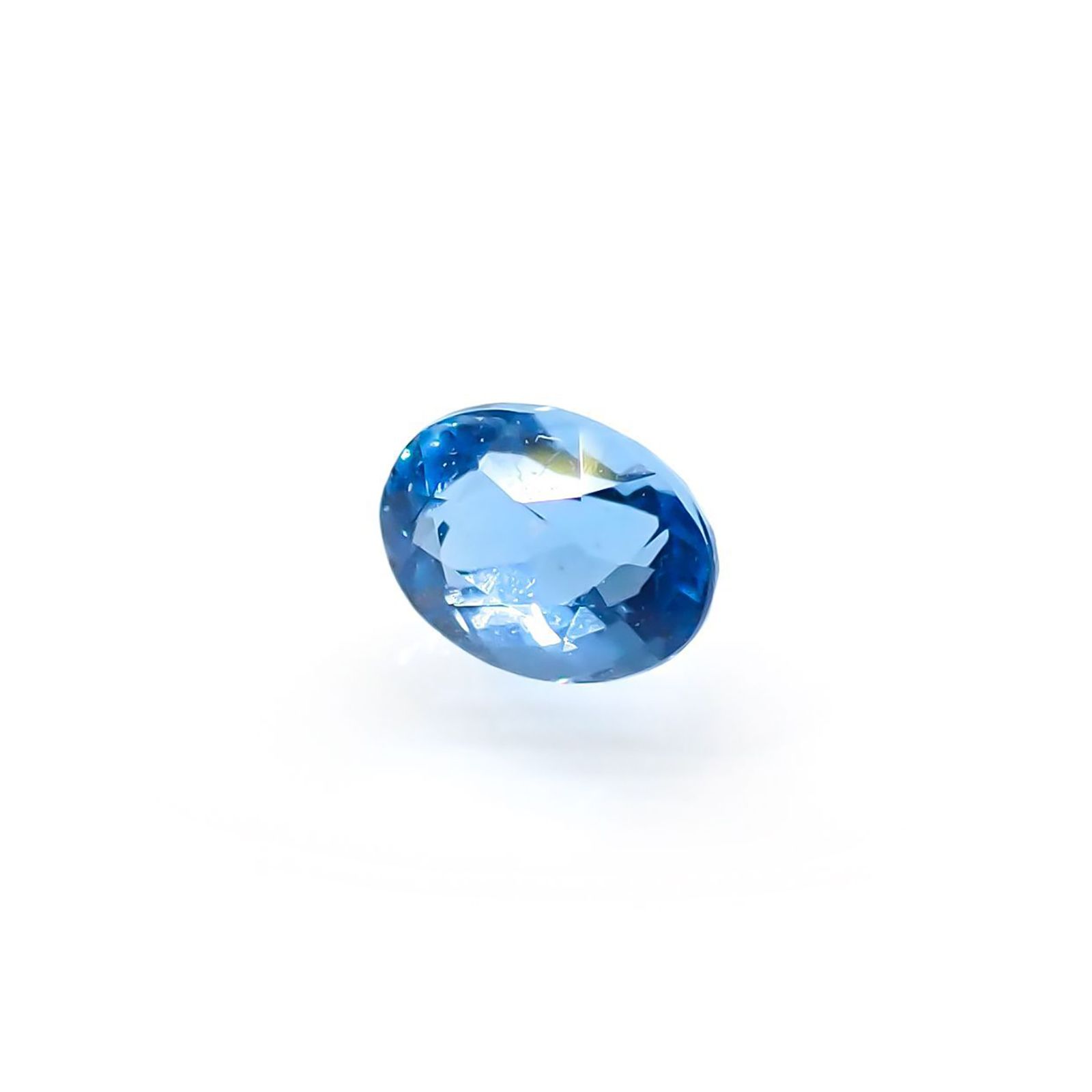 アウイナイト フルオレッセンス(宝石名アウイナイト)ドイツ産 0.084ct 識別済[220515888]3x2.2mm前後