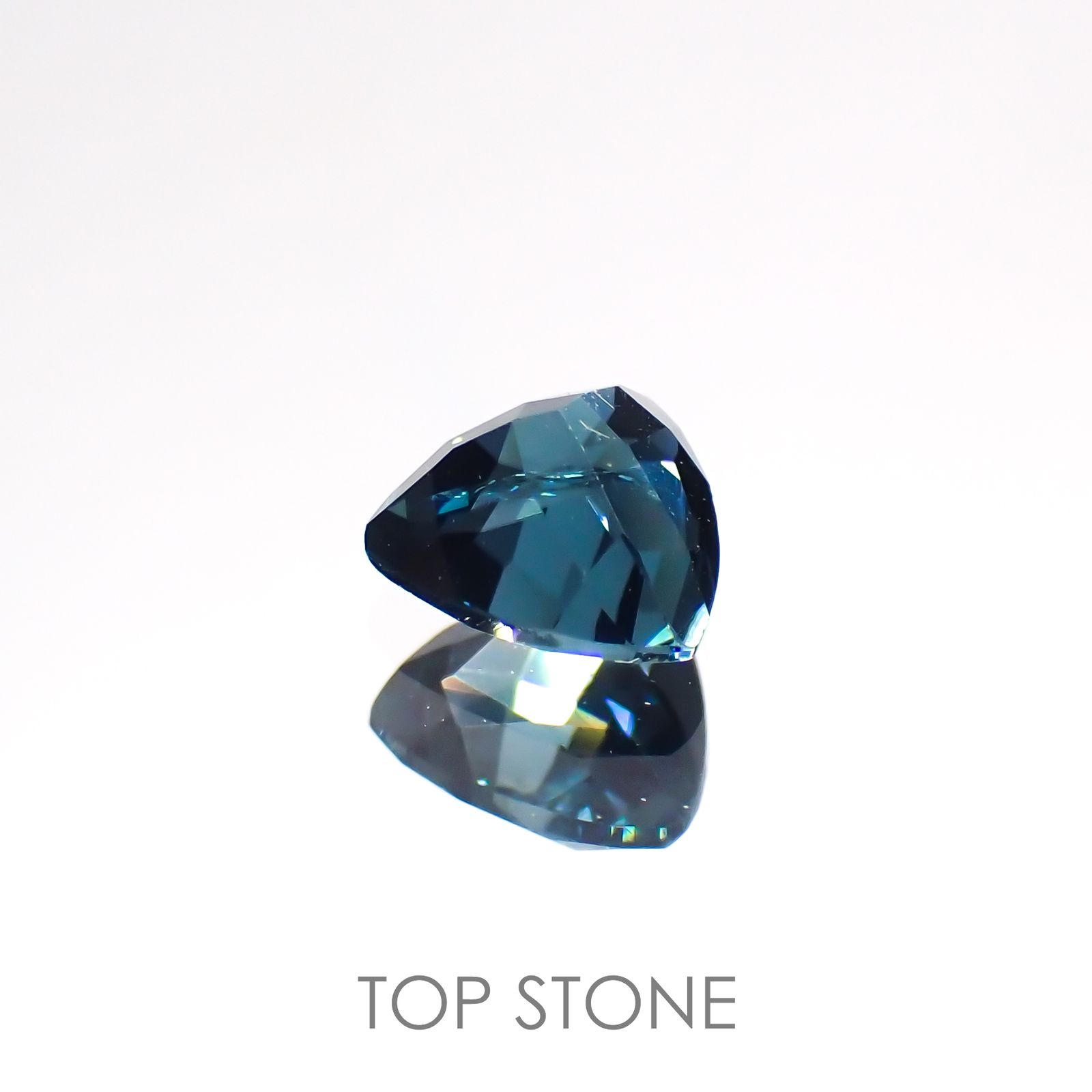 ブルートルマリン アフガニスタン産 0.43ct [220114093]4.9x4.9mm前後
