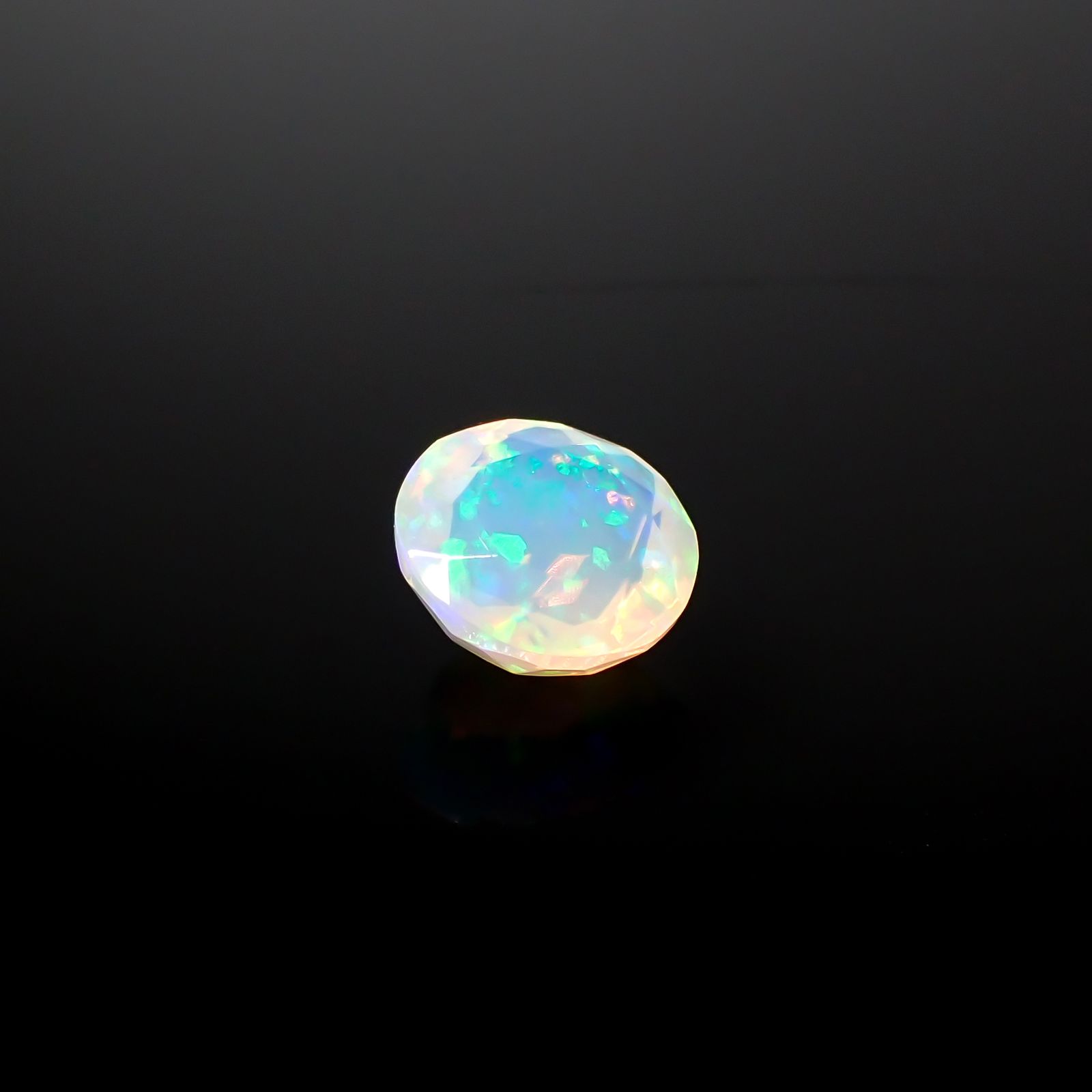 エチオピアオパール エチオピア産 1.21ct[240226244]7.9x7.9mm前後