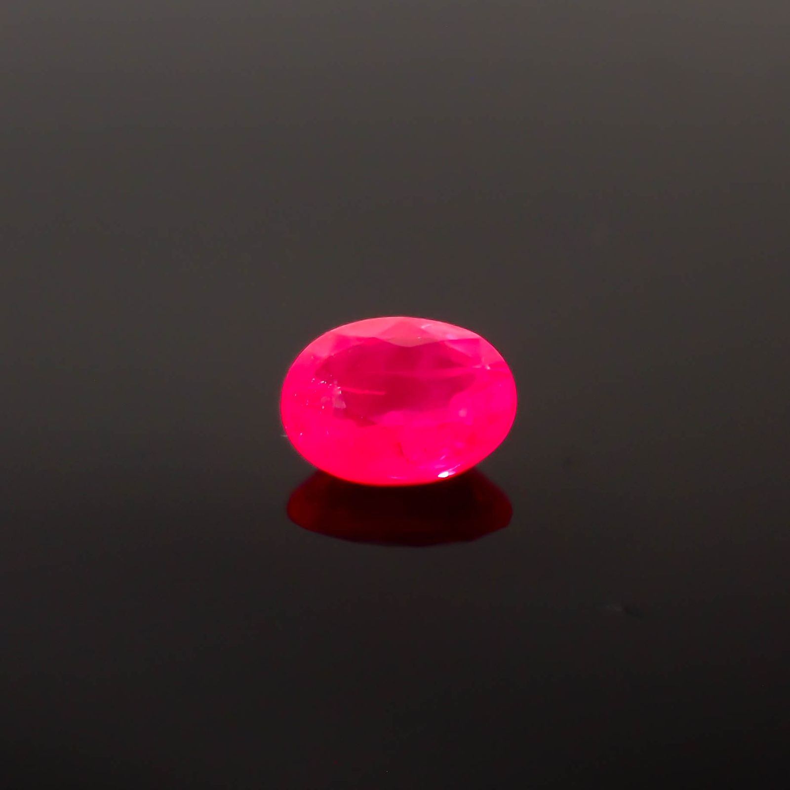 ルビー ビルマ産 0.38ct[230622345]4.8x3.8mm前後