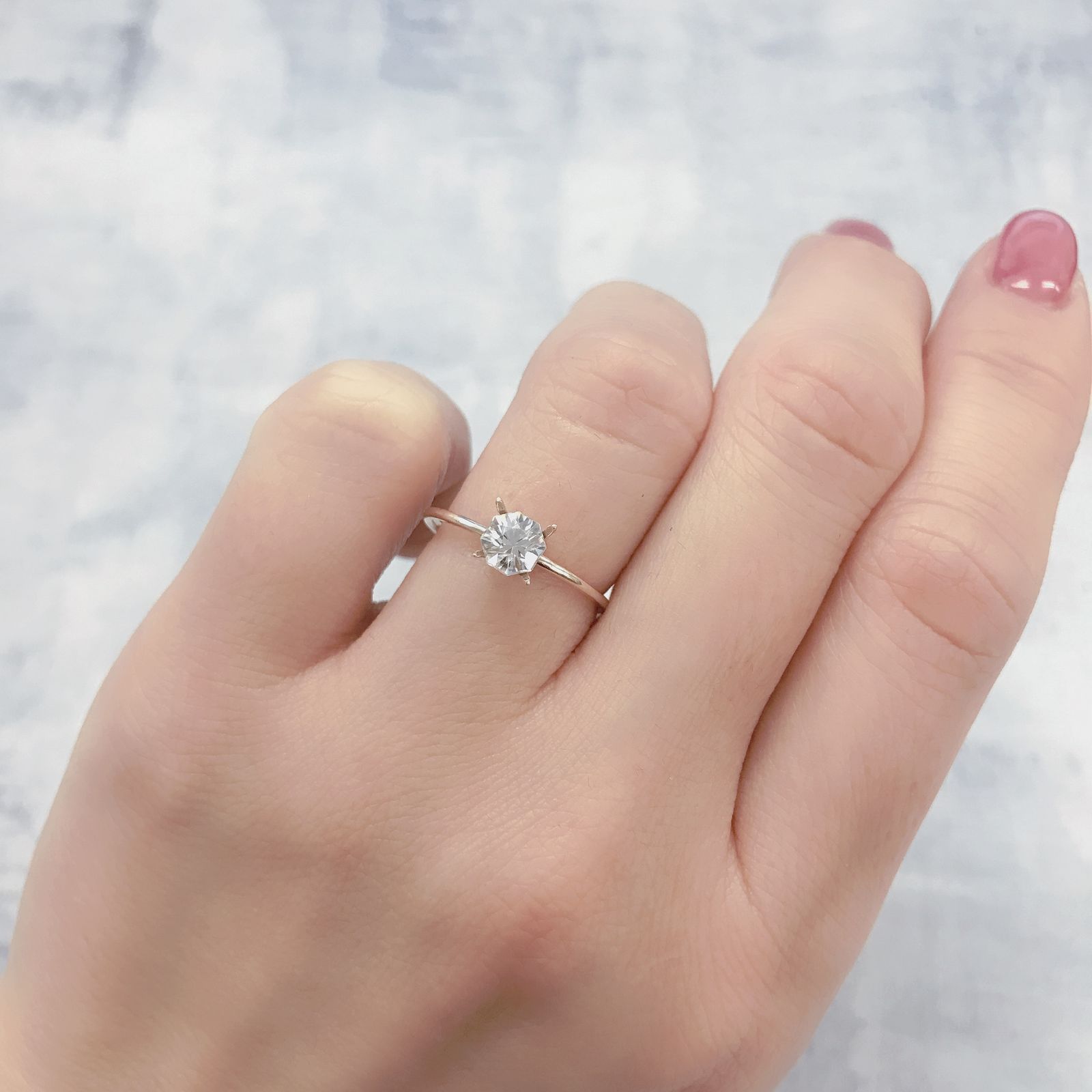 ◇オクタゴンカット◇カラーレスジルコン(宝石名ホワイト・ジルコン)スリランカ/カンボジア産 0.79ct 識別済[240214284]4.8x4.8mm前後