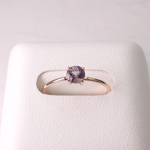 リング空枠：石留め▶ラベンダースピネル（お客様製作例）