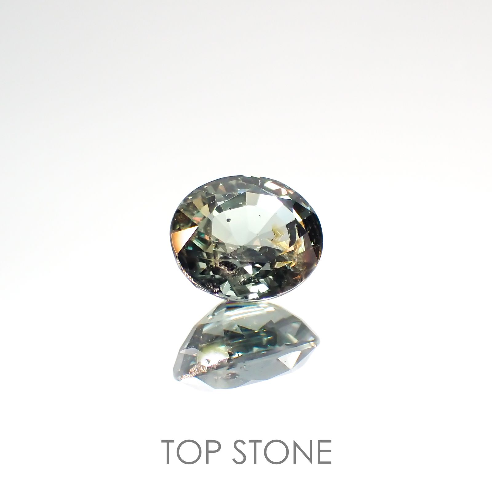 バイカラーサファイア(宝石名バイカラー・サファイア) マダガスカル/スリランカ産 1.38ct 識別済[210912480]6.8×5.8mm前後