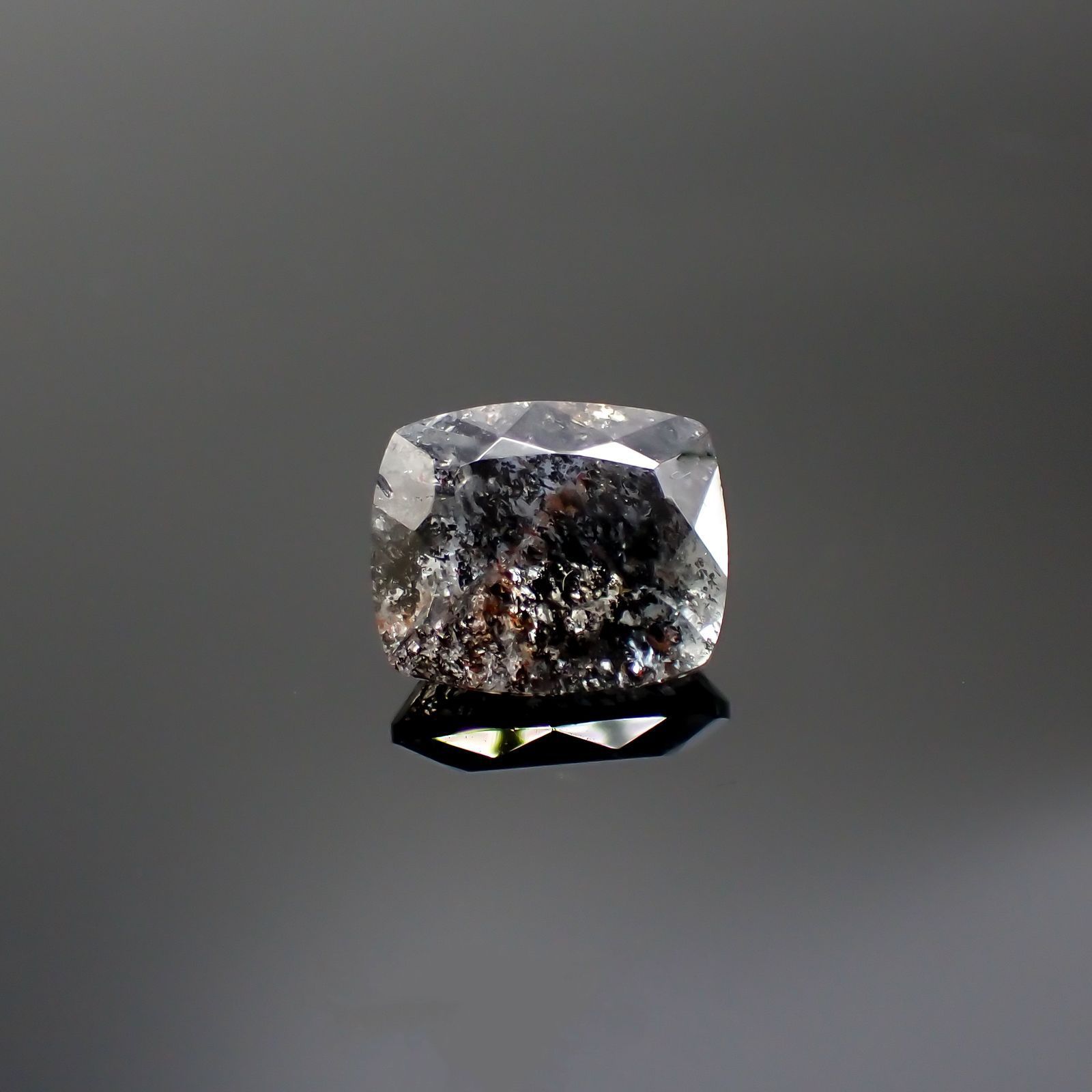 モスアクアマリン ブラジル産 2.89ct[220716802]10.1x8.4mm前後