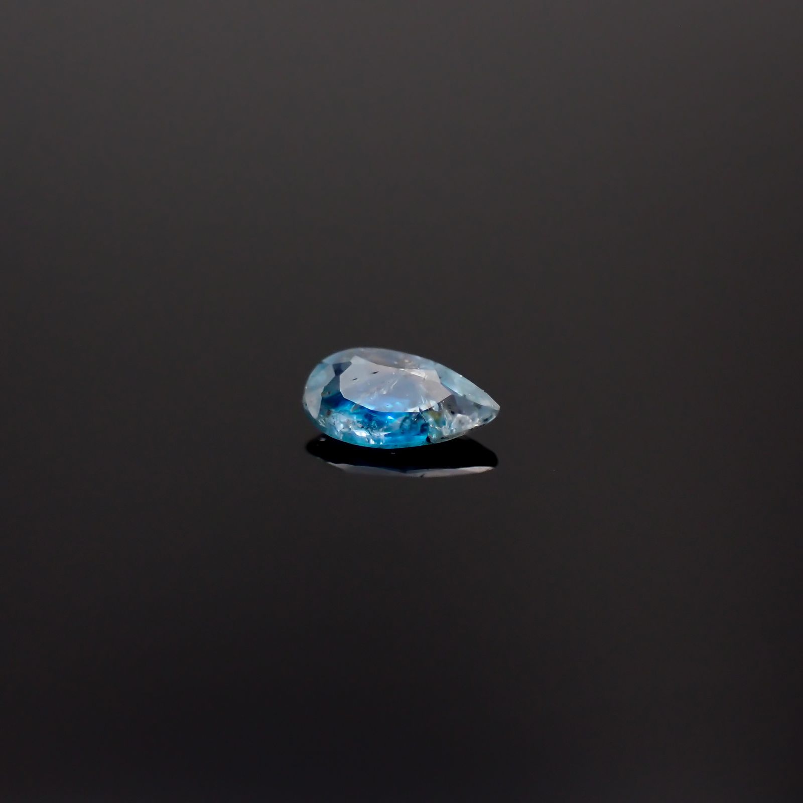 ユークレース ジンバブエ産 0.032ct[231224467]3x1.7mm前後