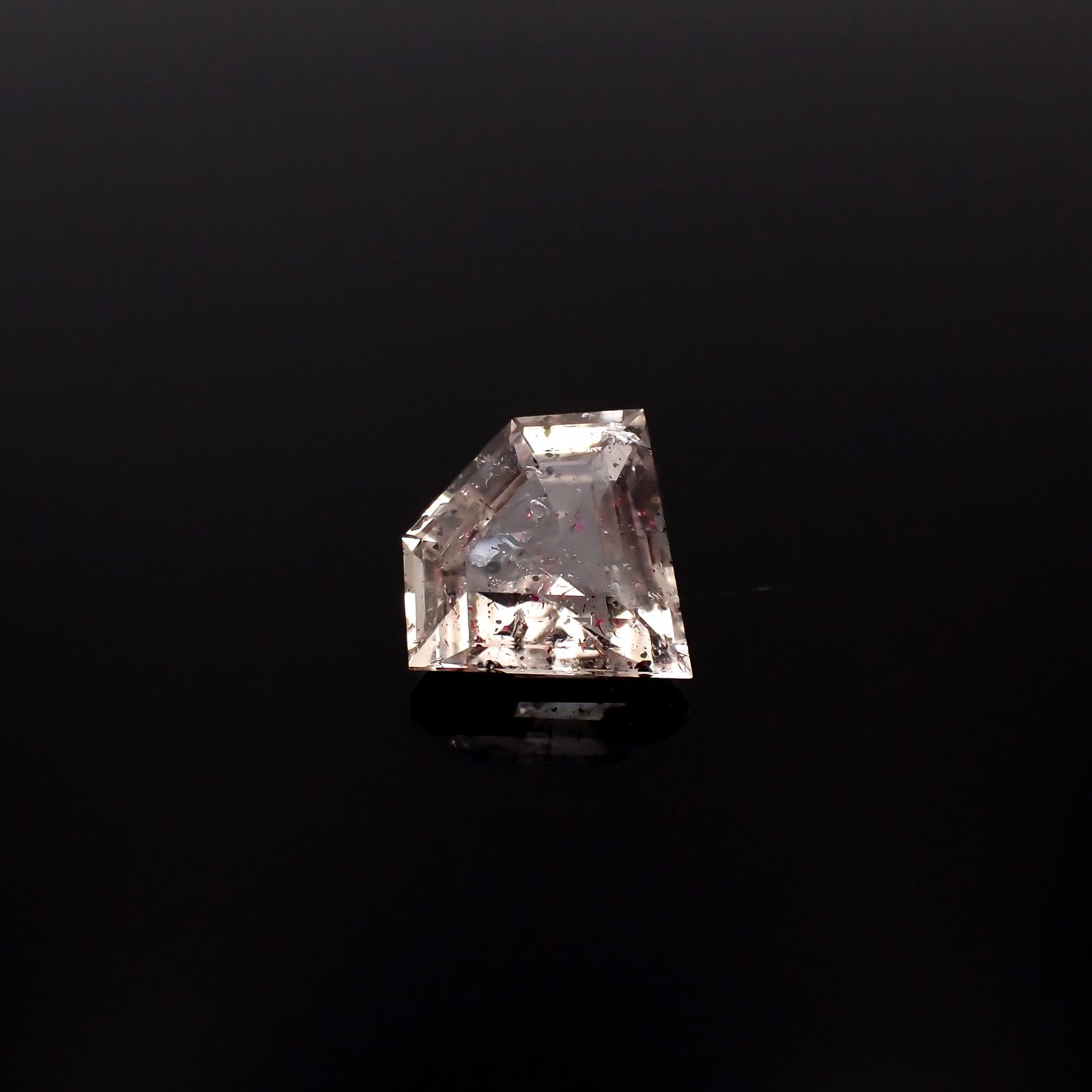◇カスタム・ペンタゴンカット◇ティンカーベルクォーツ ブラジル産 2.25ct[240125443]10.8x9.4mm前後