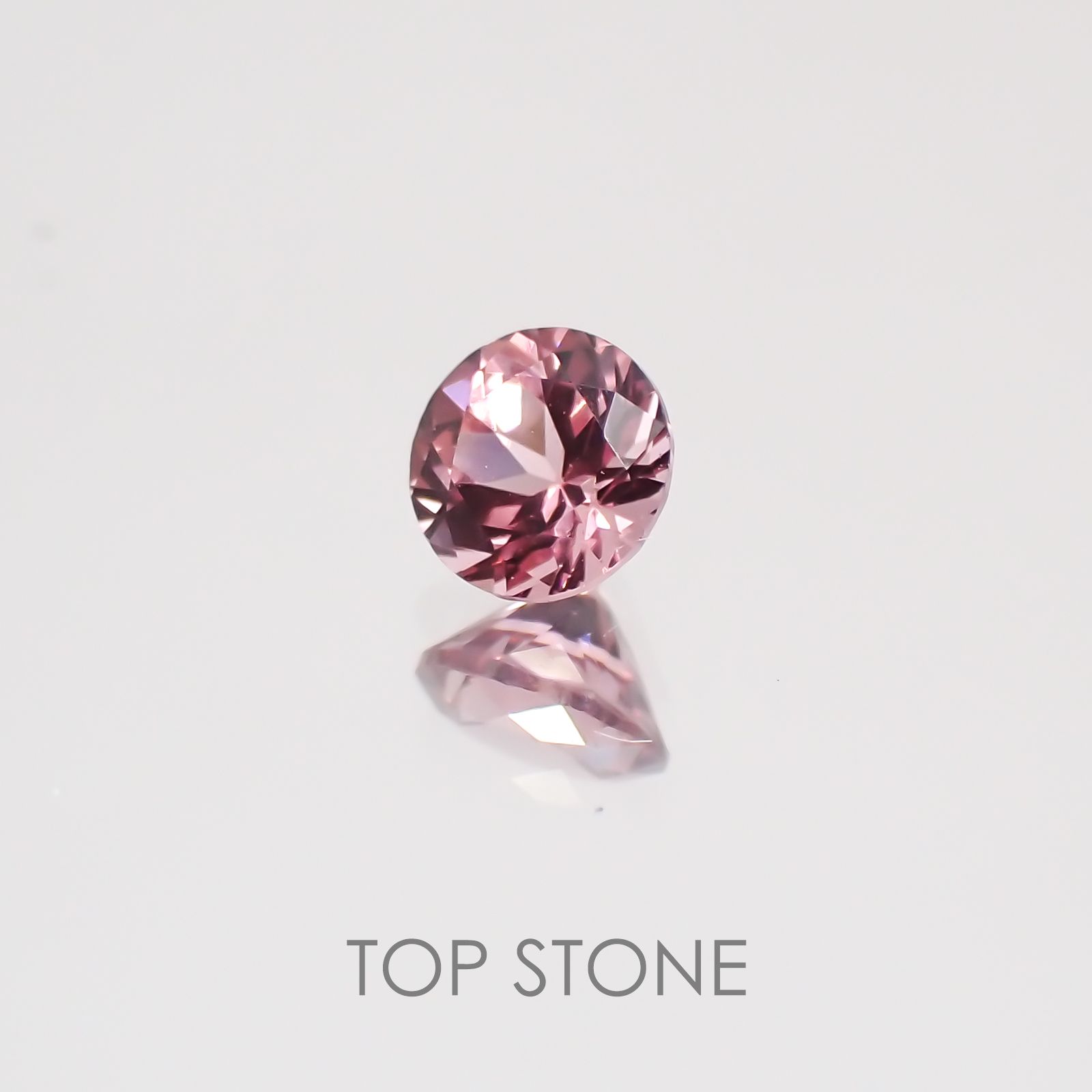 マラヤガーネット タンザニア産 ルース 0.22ct[21059379]3.6×3.6mm前後