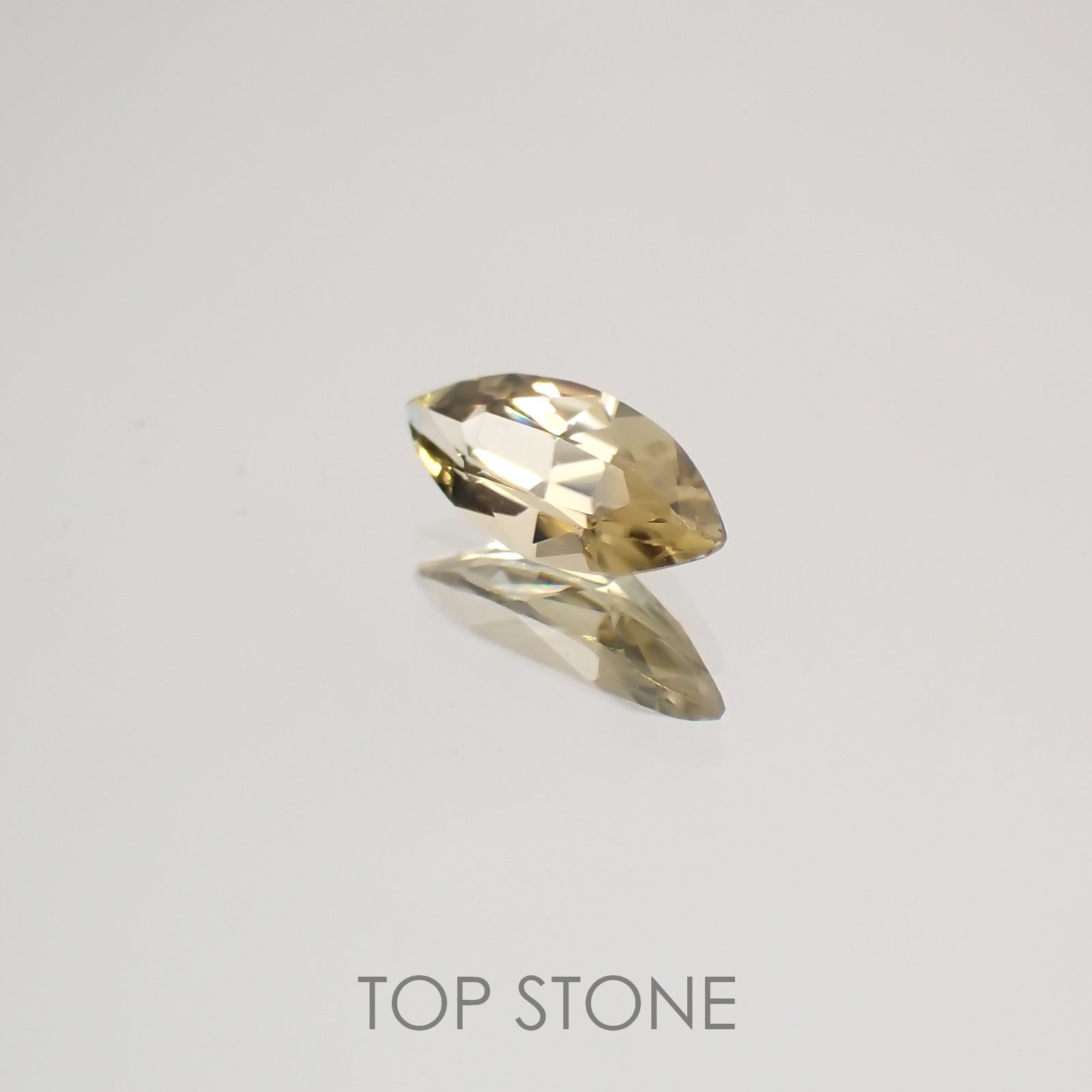シンハライト スリランカ産 ルース 0.36ct[210610698]7.6×3.2mm前後