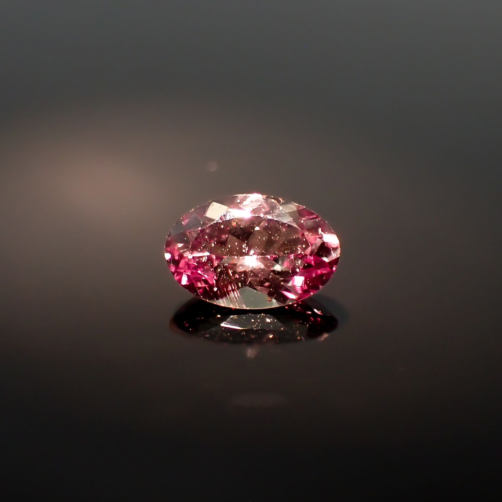 カラーチェンジガーネット アレキタイプ マダガスカル・ベキリー産 0.46ct[230522170]6x3.9mm前後