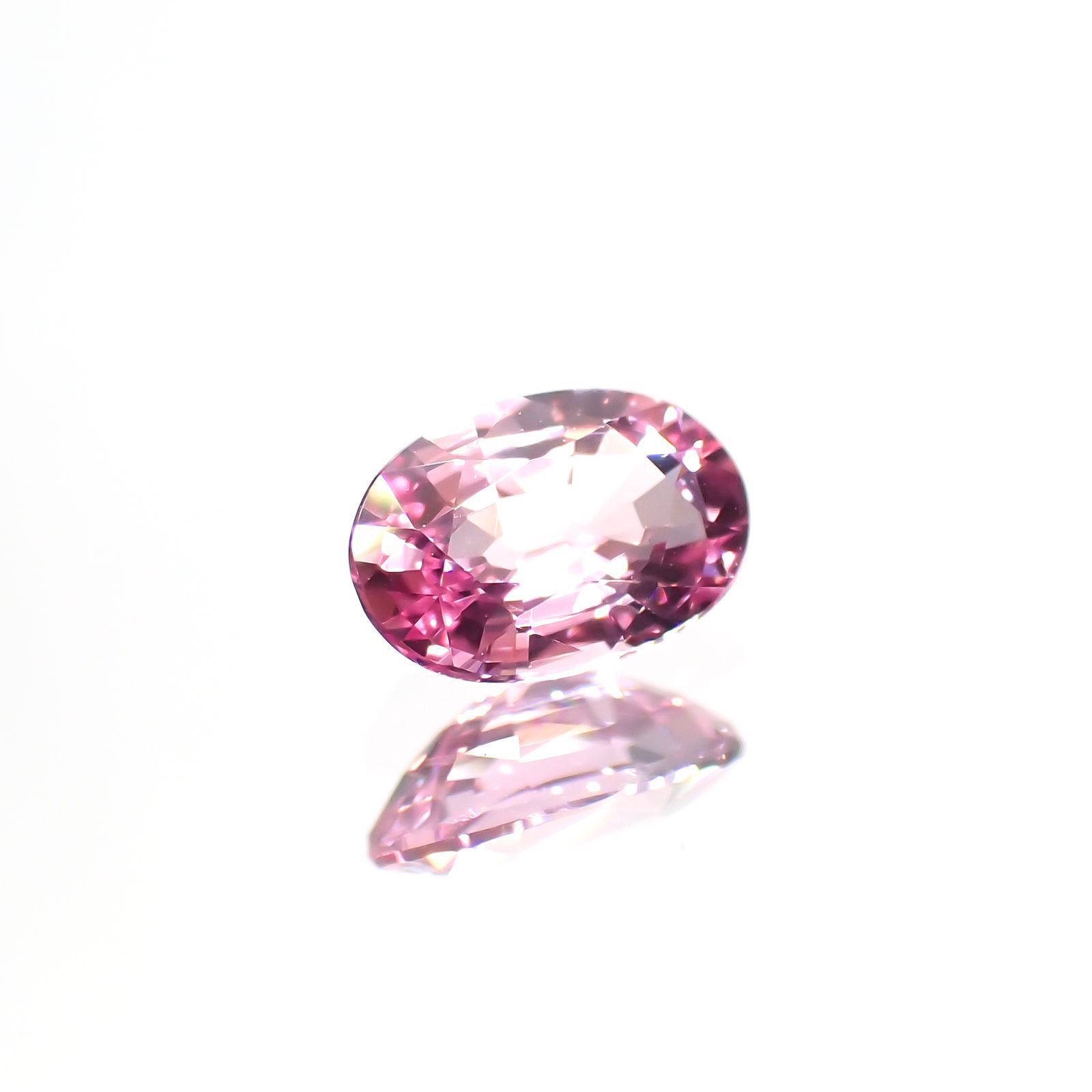 パパラチャサファイア(宝石名サファイア/別名パパラチャ・サファイア) スリランカ産 0.500ct DGL鑑付[21029433]5.8×3.9mm前後