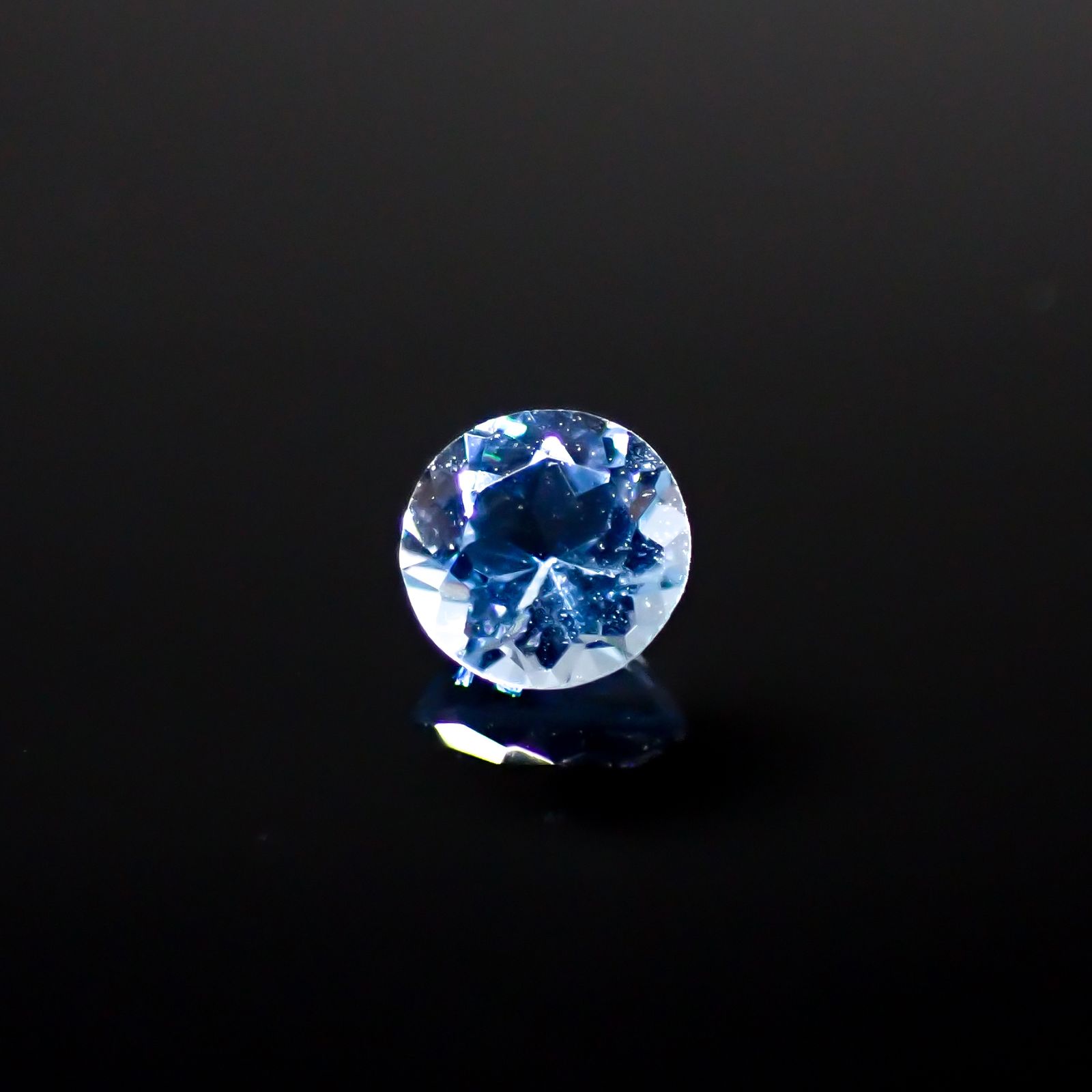 サンタマリアアクアマリン ブラジル産 0.14ct[240225985]3.4x3.4mm前後
