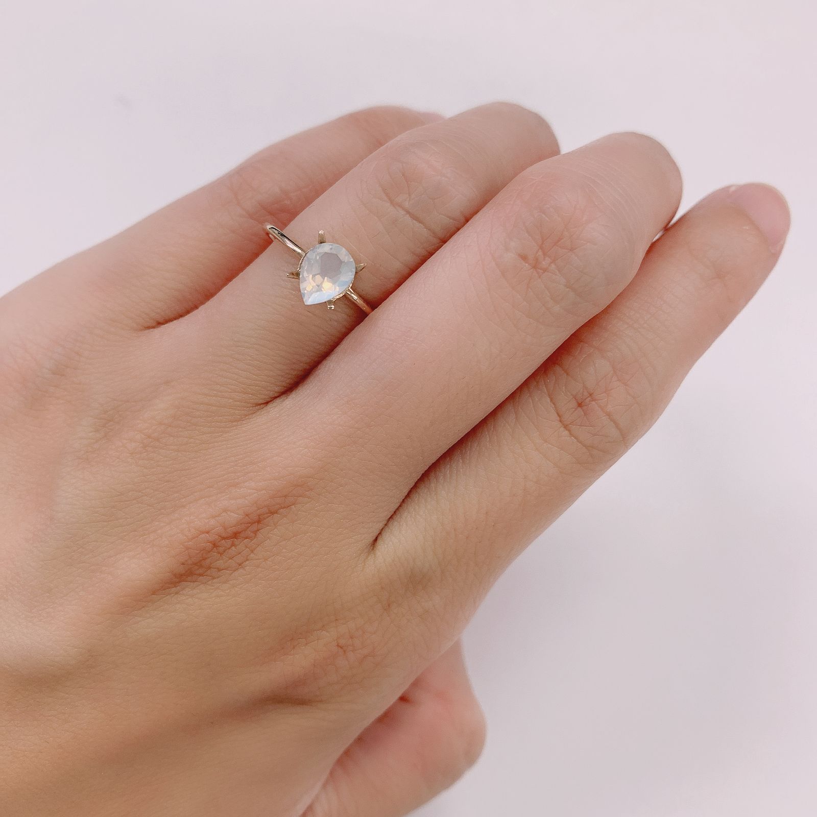ムーンストーン(宝石名ムーンストーン) インド/スリランカ産 0.58ct 識別済[210912751]7×5mm前後