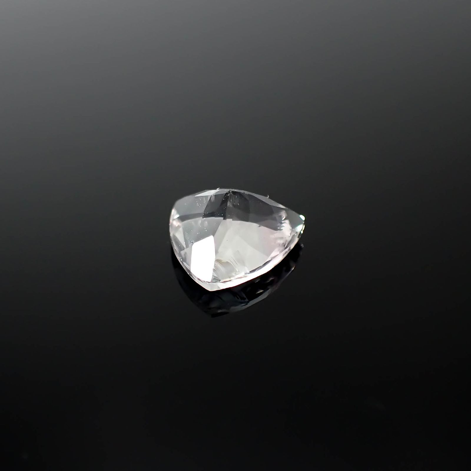 フローライト フルオレッセンス イギリス・ロジャリー鉱山産 1.72ct[240326603]8.1x8.1mm前後