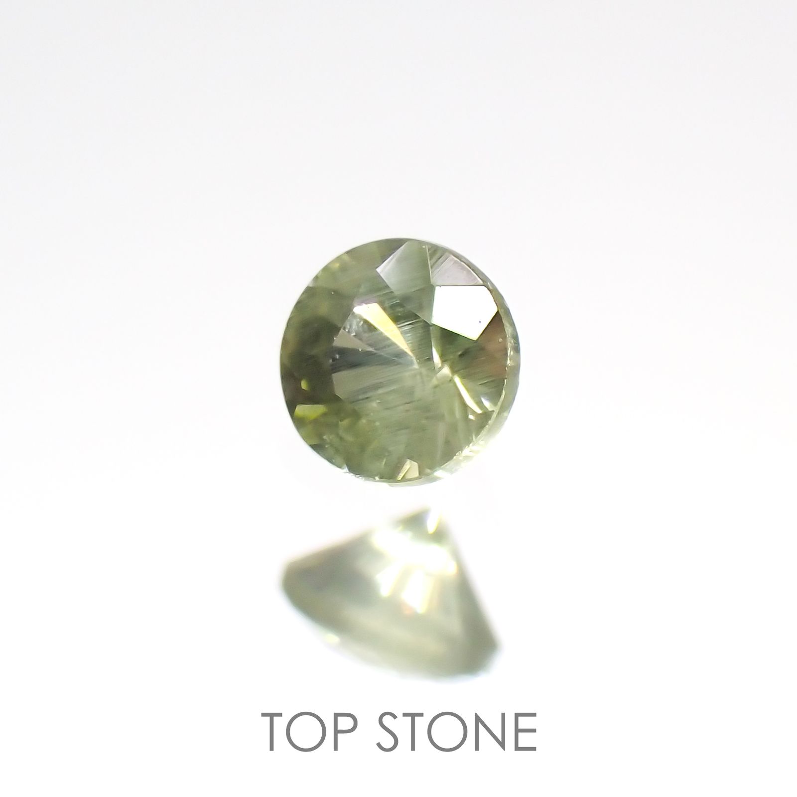 パラサイテックペリドット(宝石名パラサイティック・ペリドット) 採取地：ロシア 0.059ct ソ付(彩珠)[20117253]2.3×2.3mm前後