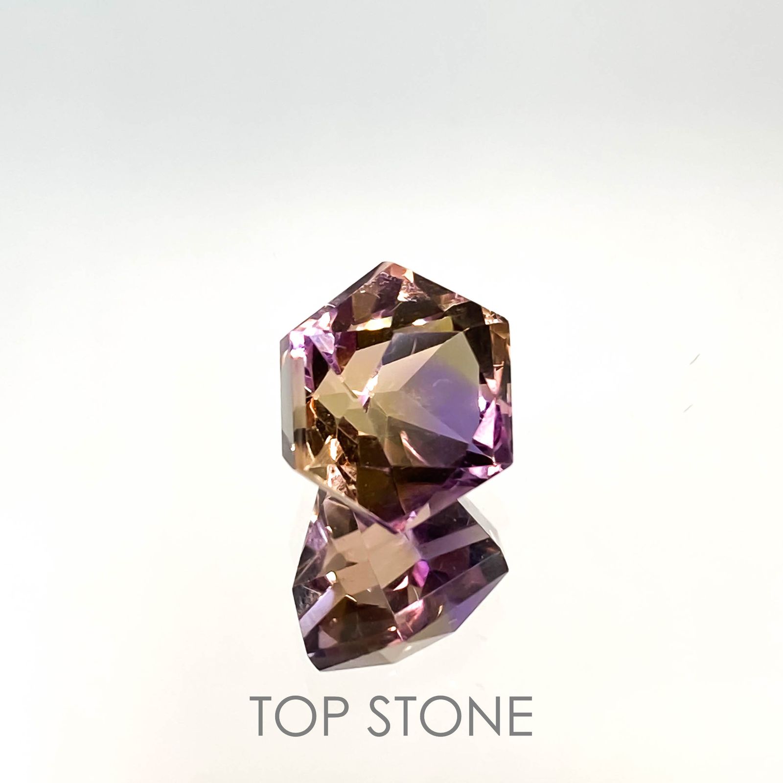 ◇ヘキサゴンカット◇アメトリン ブラジル産 6.31ct[221018587]10.3x10.1mm前後