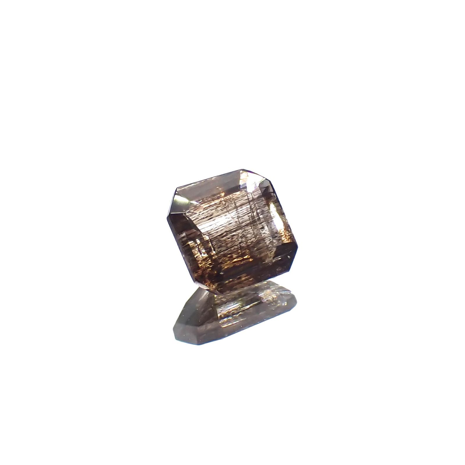レインボースキャポライト ブラジル産 0.50ct[230320925]5x5mm前後
