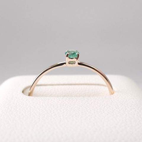 リング空枠：石留め▶ノンオイルエメラルド（お客様製作例）