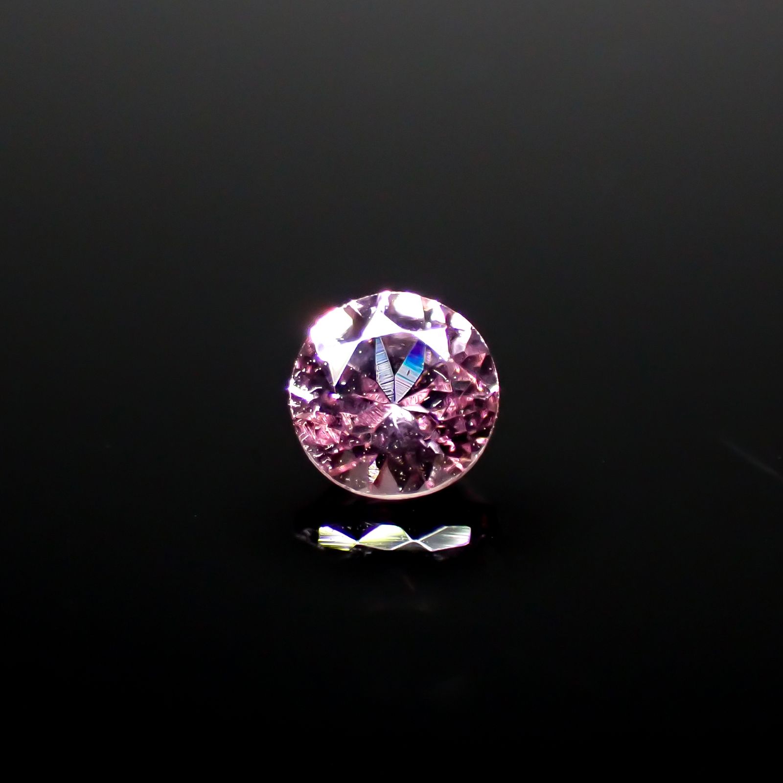 ドラゴンガーネット タンザニア産 0.33ct[241029212]4x4mm前後