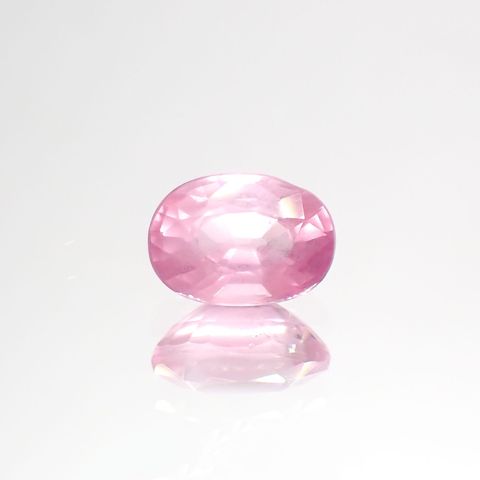 シルキーピンクスピネル(宝石名ピンク・スピネル)タンザニア産 0.97ct 識別済[240214139]6.8x4.8mm前後