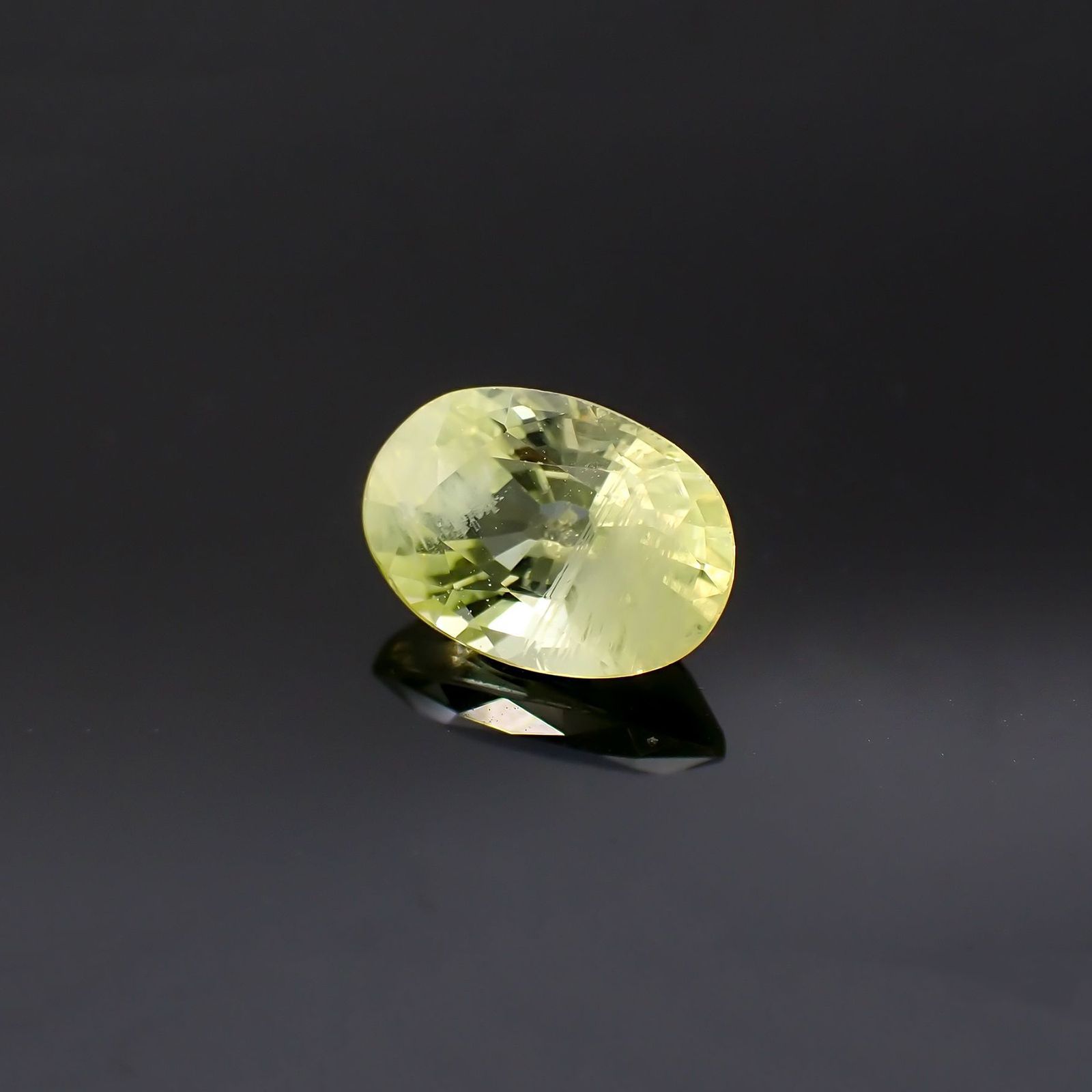 クリソベリル(宝石名クリソベリル)マダガスカル産 識別済 1.17ct / 7.6x5.2mm前後 [220817450]