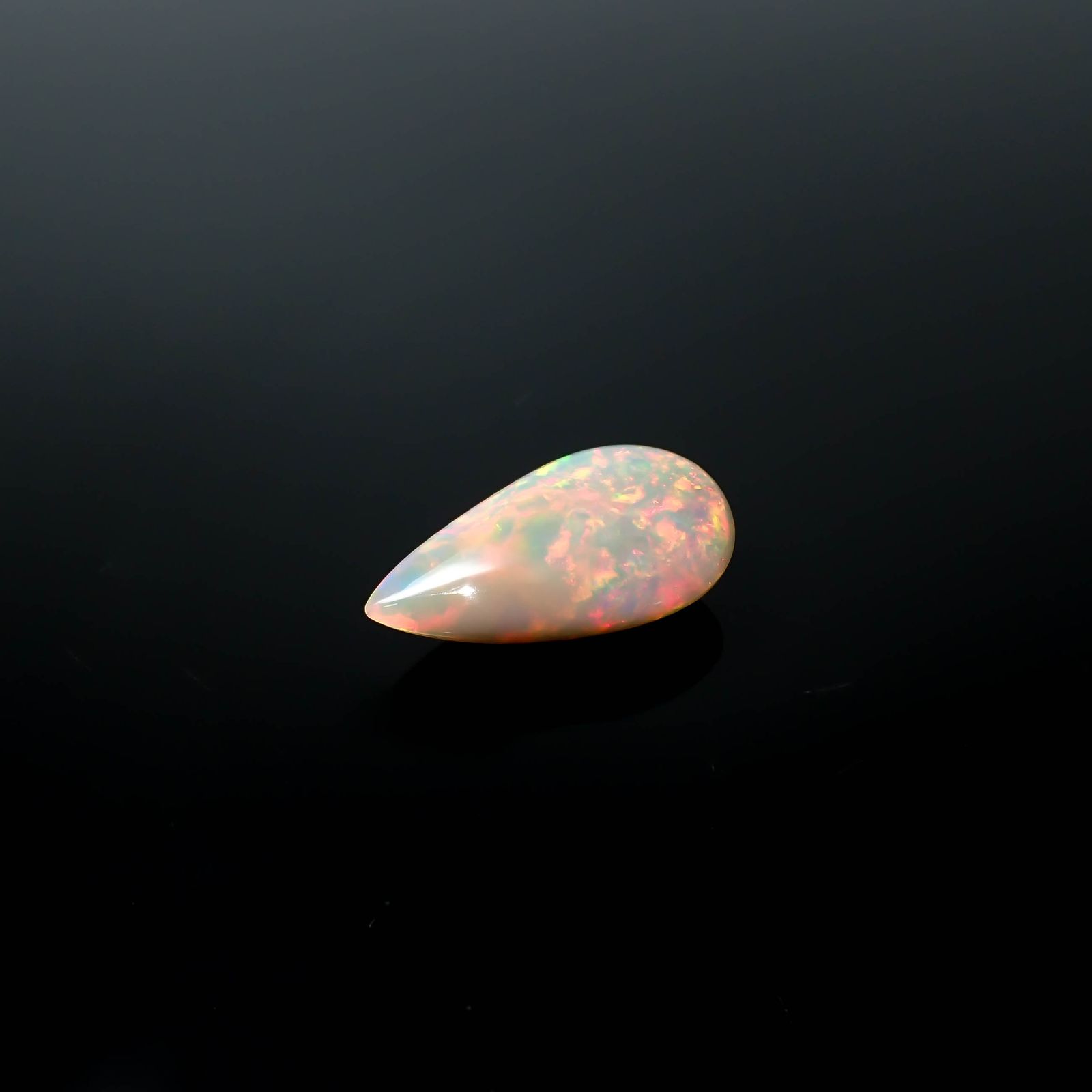 ブラックオパール(宝石名オパール/加熱処理)エチオピア産 13.06ct 識別済[240226263]26x13.6mm前後