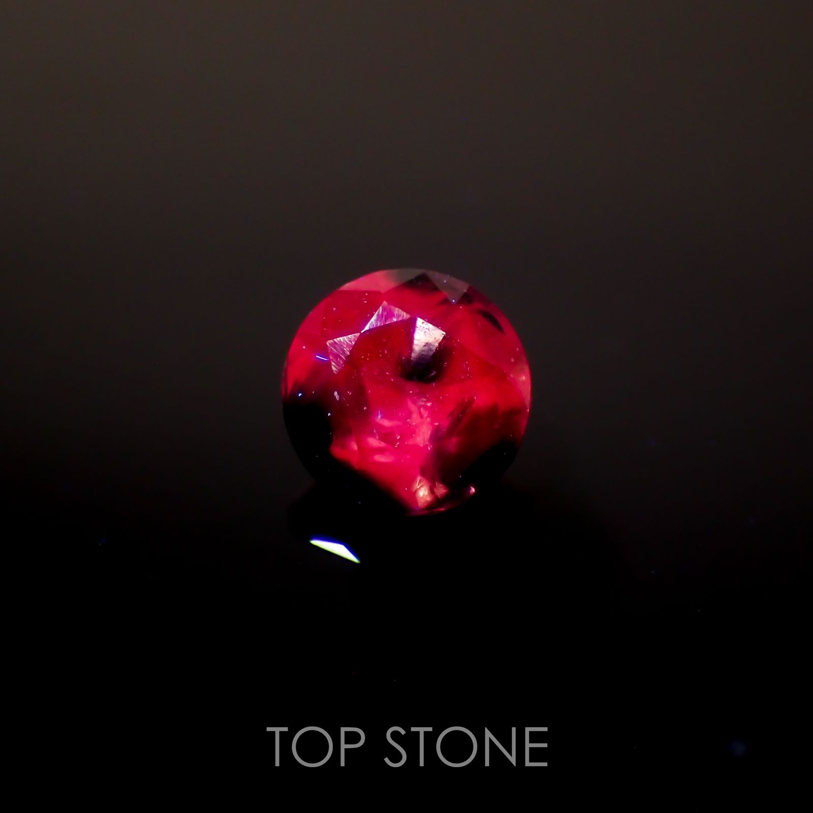ウィンザーサファイア タンザニア・ウィンザー産 0.37ct[221219270]4x4mm前後