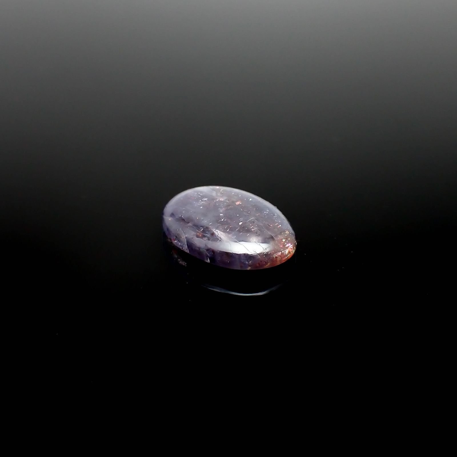 ブラッドショットアイオライト インド産 8.34ct[230622527]18.1x13.2mm前後