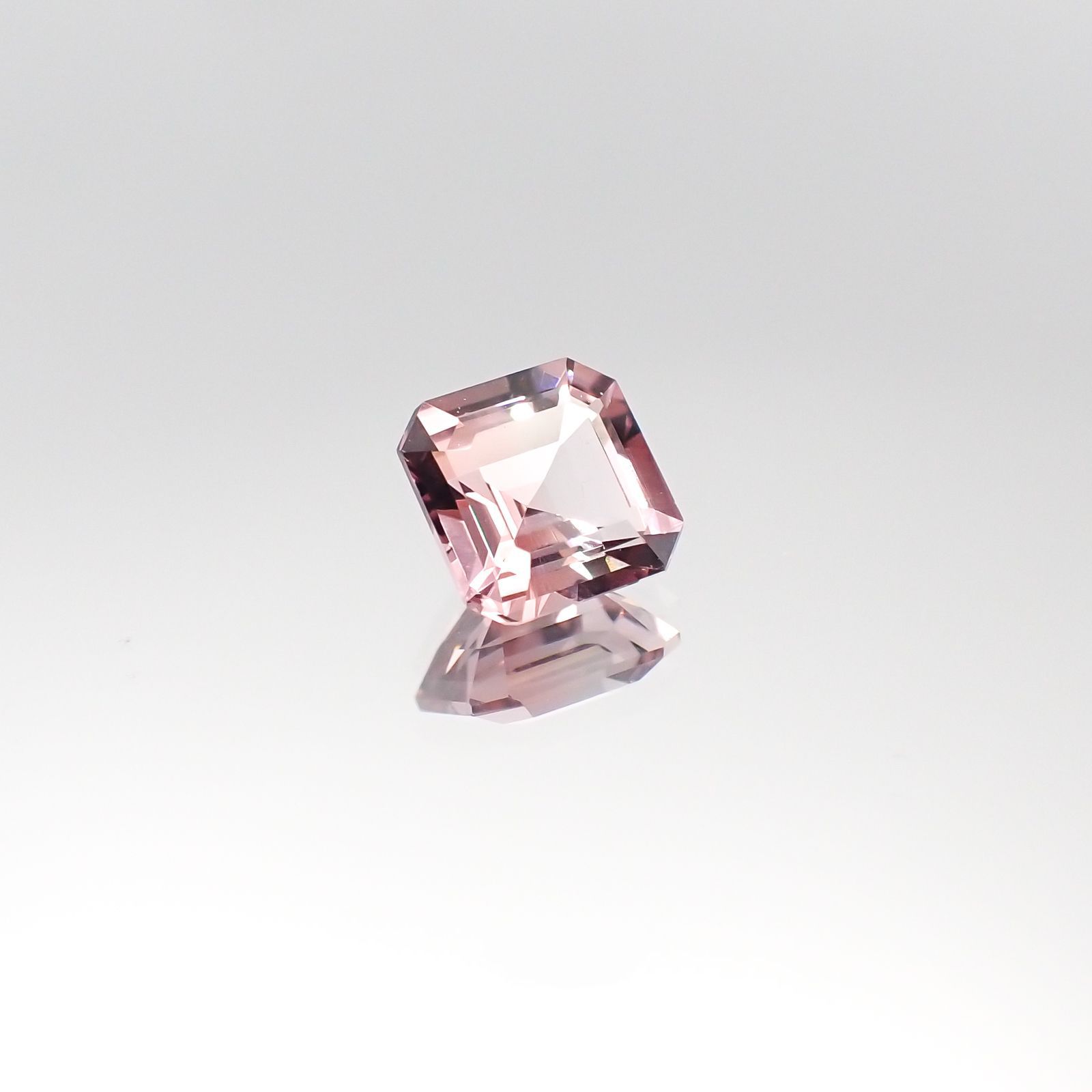 バイカラートルマリン(宝石名バイカラー・トルマリン)ブラジル産 0.92ct 識別済[230622364]5.9x5.9mm前後