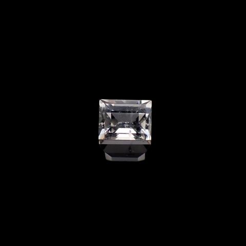 ハイアロフェン(宝石名ハイアロフェーン)ボスニア・ヘルツェゴビナ産 0.300ct ソ付(日独)[240527771]4.19x3.2mm前後