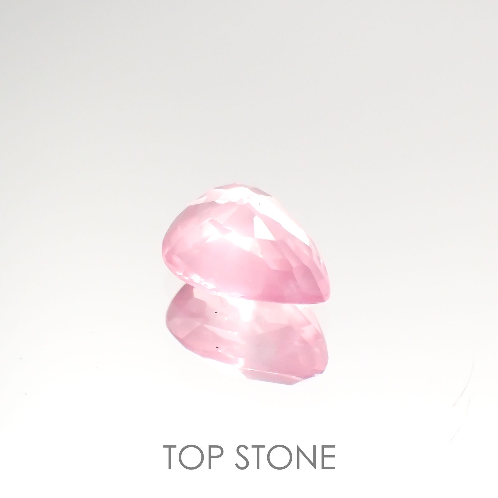 シルキーピンクスピネル タンザニア産 ルース 0.83ct[210812900]6.9×5.2mm前後