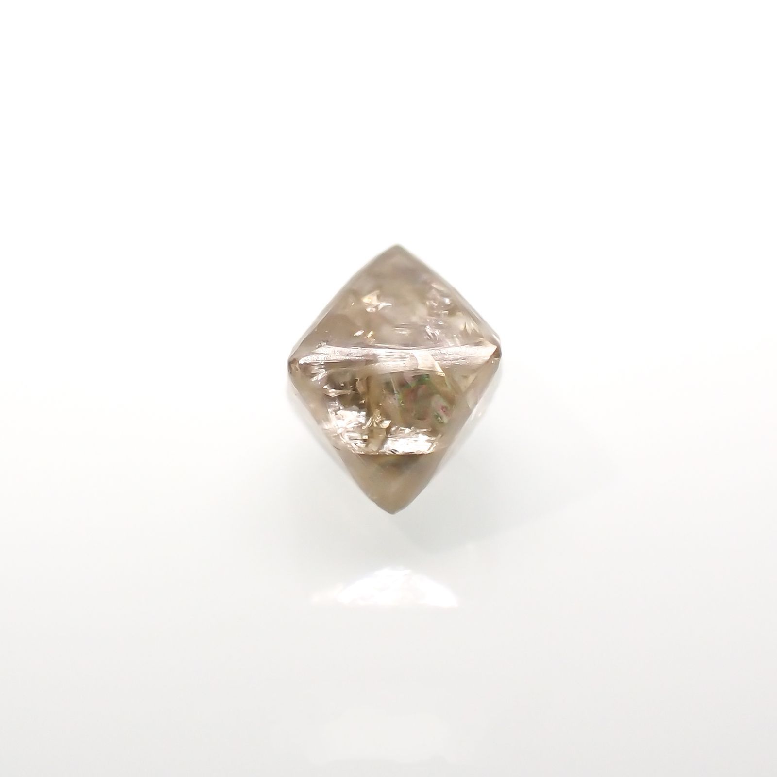 ソーヤブルダイヤモンド 原石 0.41ct[220515829]4.2x4.1mm前後