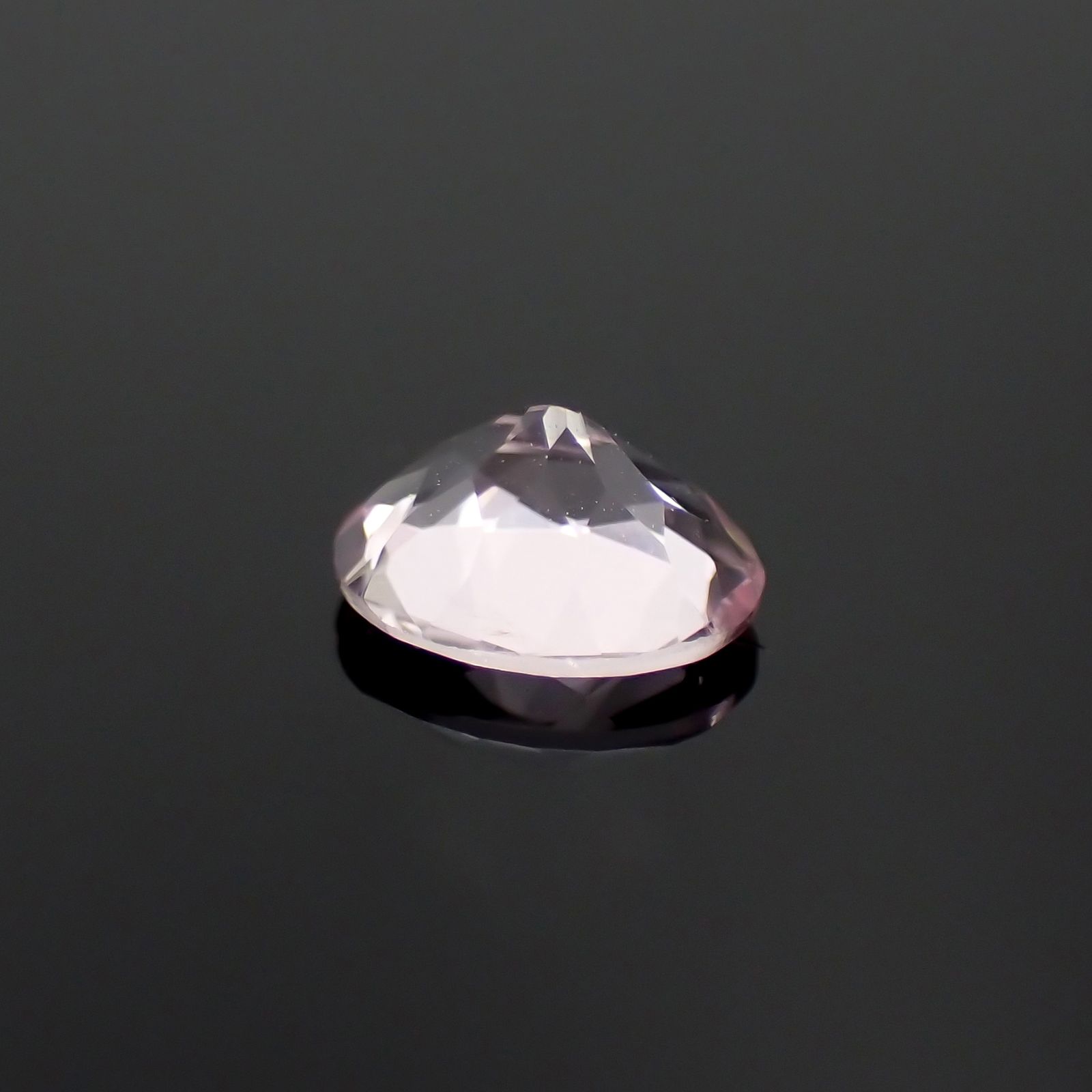 モルガナイト モザンビーク産 0.28ct[230923354]5.1x4mm前後