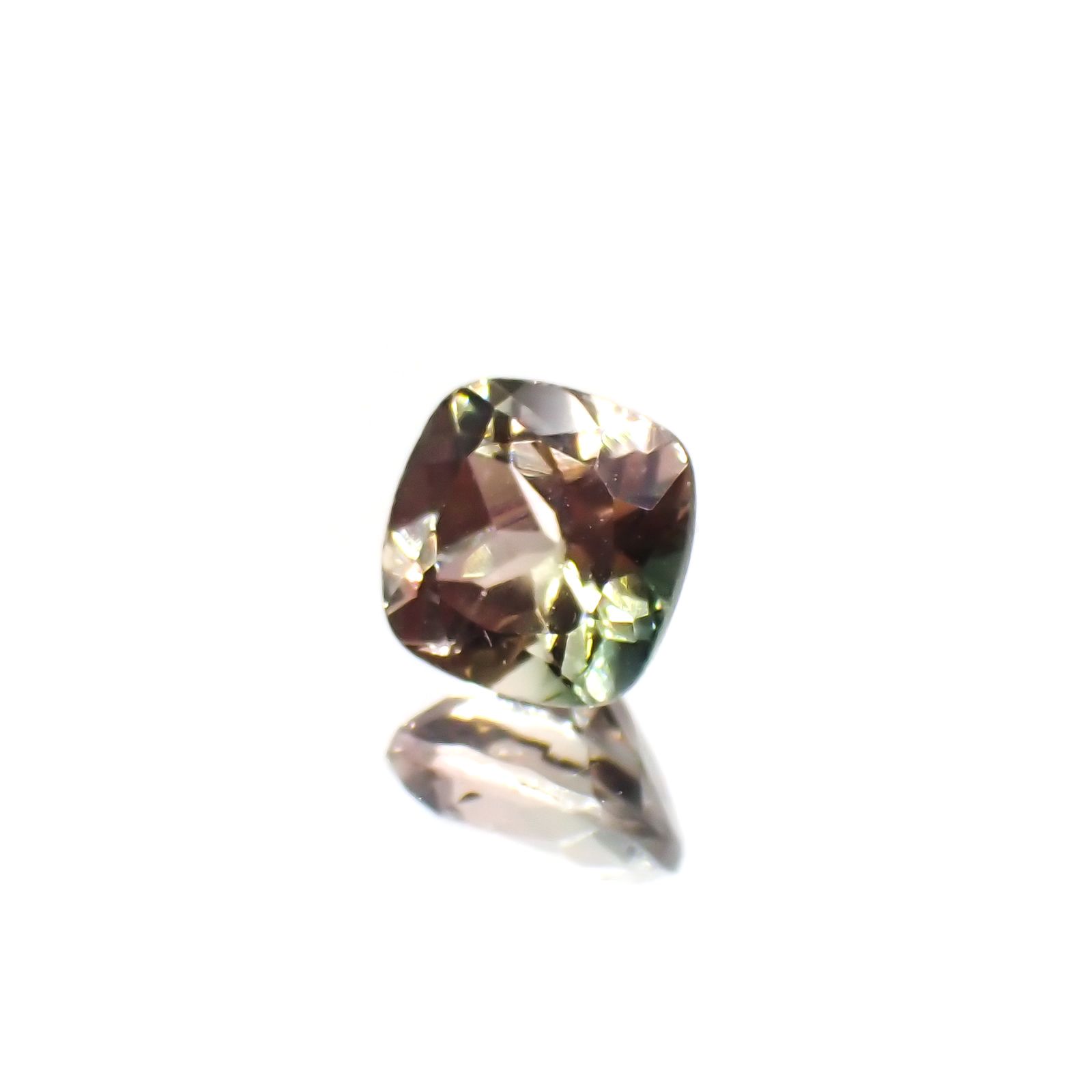 バイカラートルマリン(宝石名トルマリン)コンゴ産 1.08ct 識別済[250114993]6.1x6.1mm前後