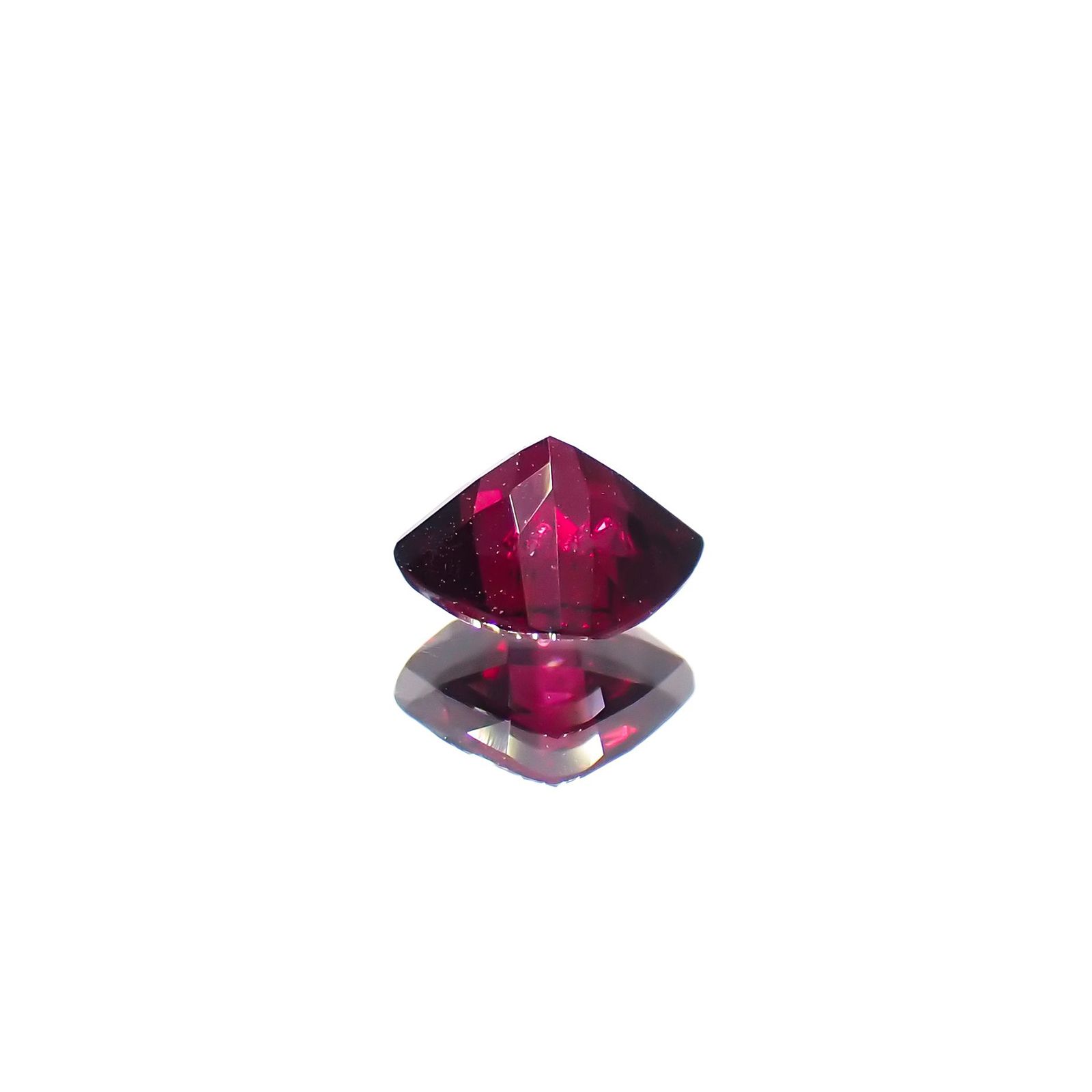 ◇チェッカーカット◇アントヒルガーネット(クロムパイロープガーネット) アメリカ・アリゾナ州産 0.51ct[230722878]4.6x4.6mm前後