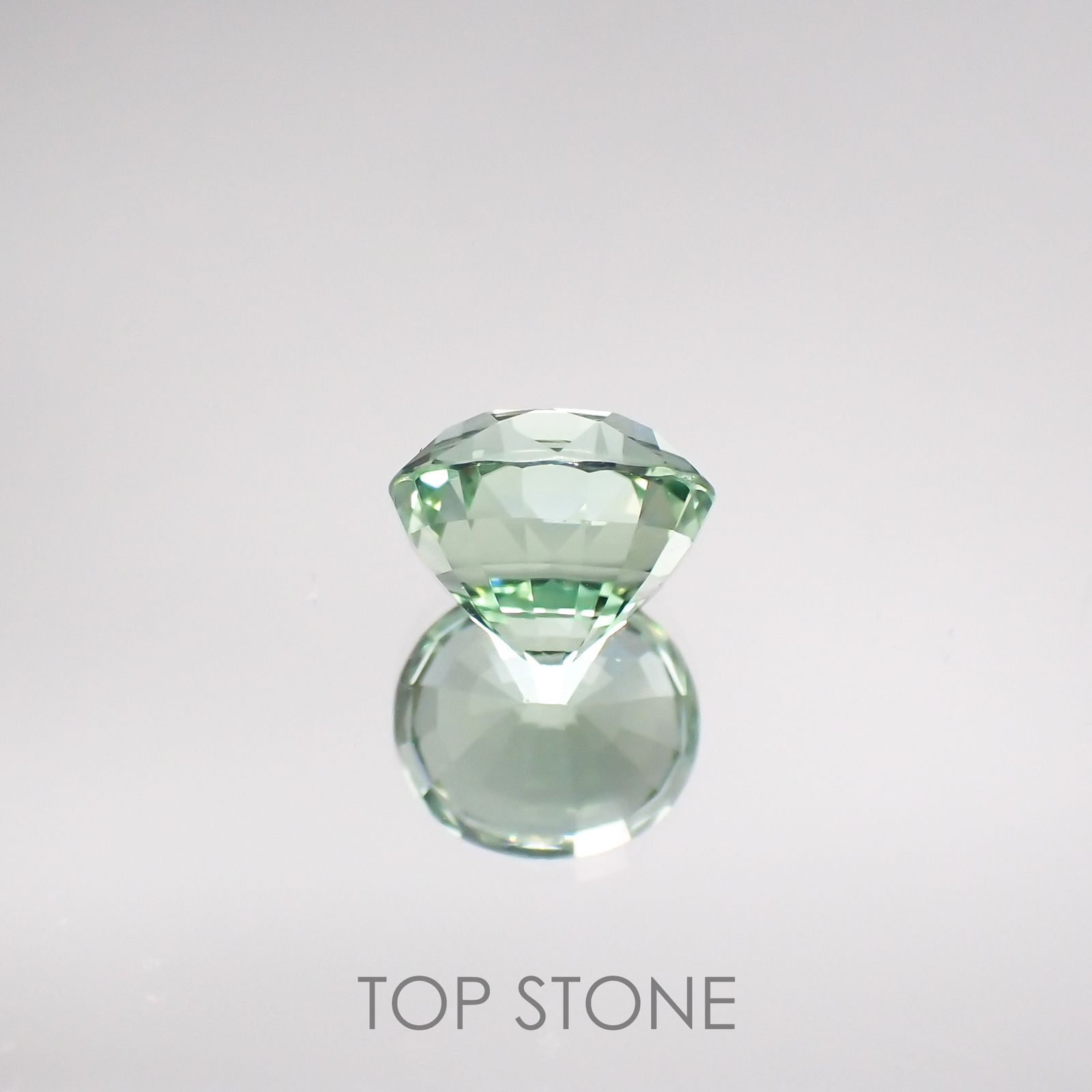 ミントトルマリン(宝石名ライトグリーン・トルマリン) ルワンダ産 2.082ct ソ付(彩珠)[210711597]7.9×7.1mm前後