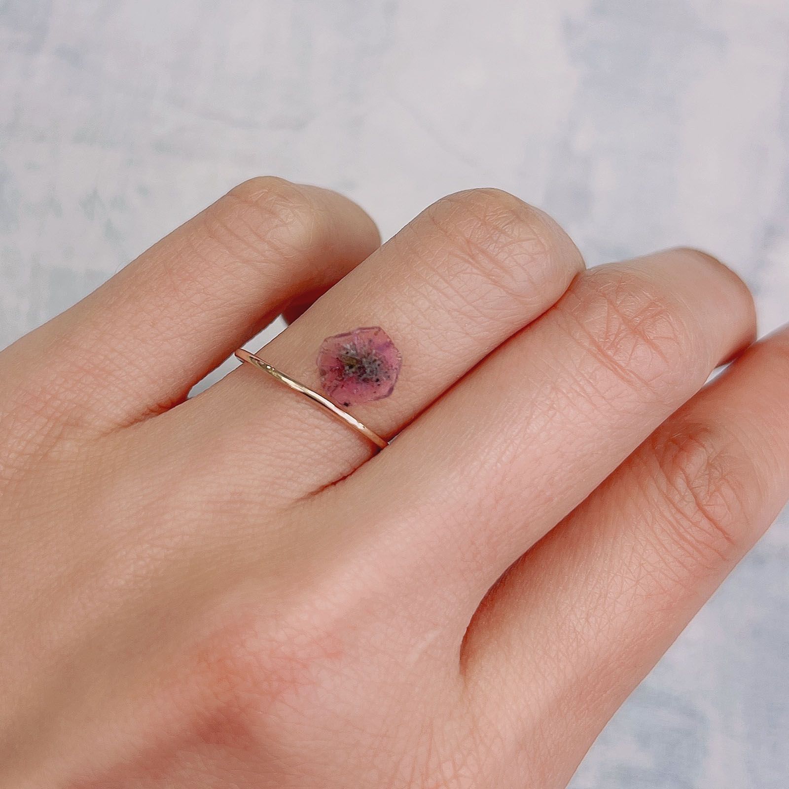 トラピッチェピンクサファイア(宝石名ピンク・サファイア) パキスタン・カシミール産 原石・結晶 0.73ct 識別済[20106825]7.8×7.8mm前後