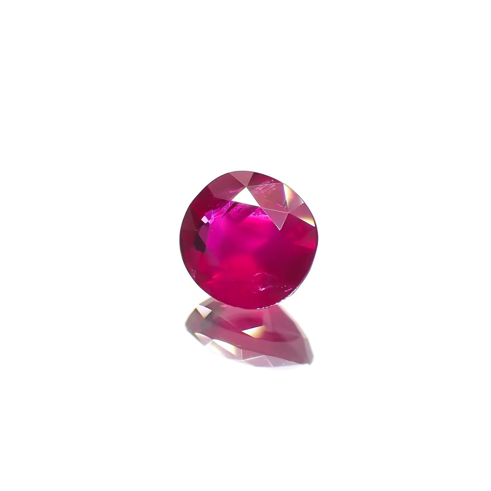 ルビー 非加熱(宝石名ルビー) ミャンマー産 GIA鑑付 1.05ct / 6.1x5.8mm前後 [20073768]