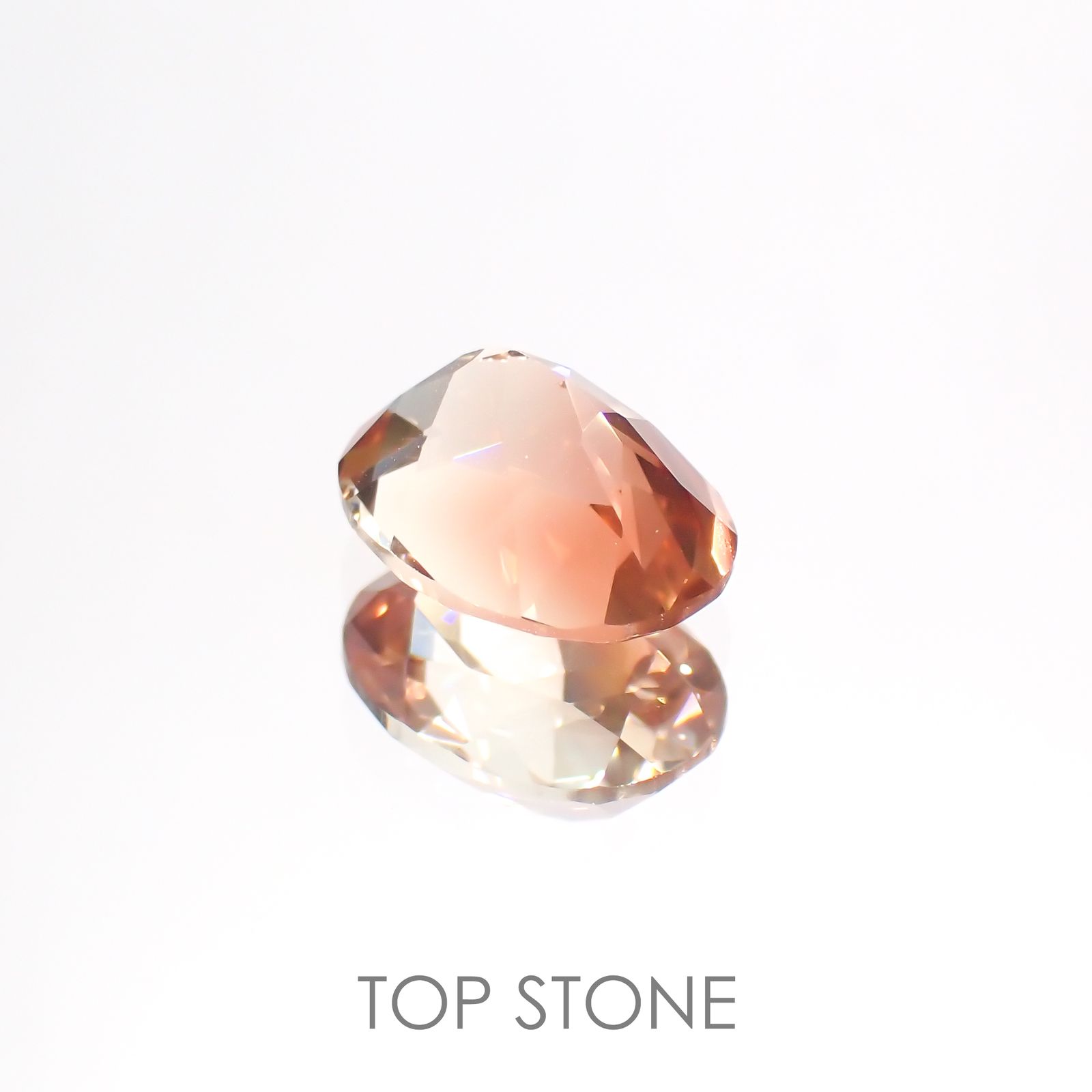 オレゴンサンストーン(宝石名ラブラドライト)アメリカ・オレゴン州産 1.46ct 識別済[220113875]8.5x6.6mm前後